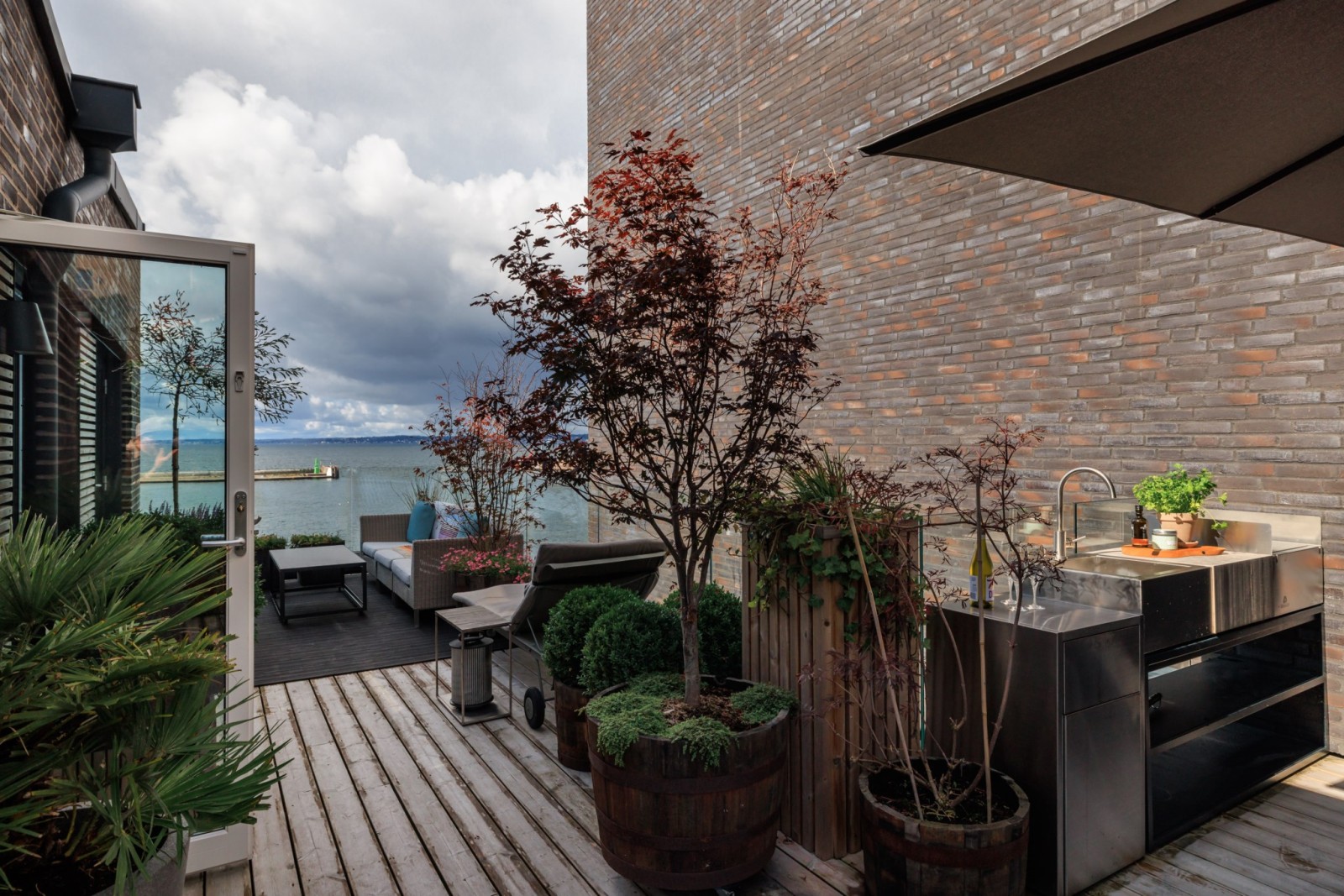 terrasse appartement familial hors-normes vue mer terrasse appartement familial hors-normes vue mer
