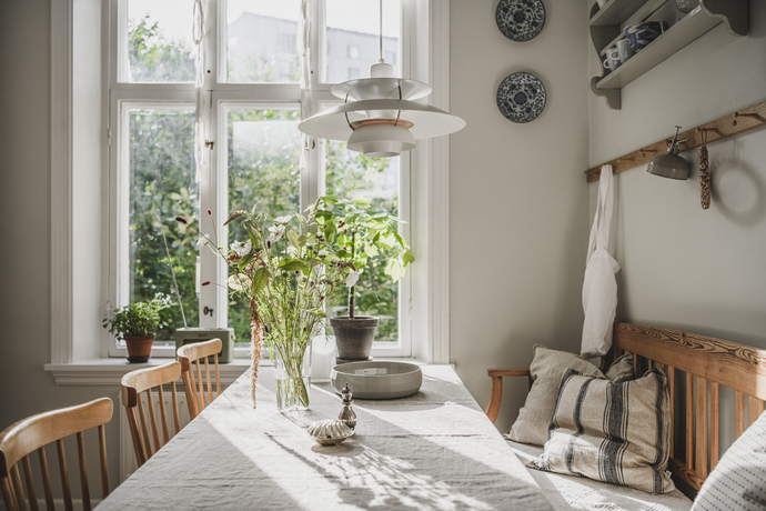 espace repas dans cuisine décoration scandinave