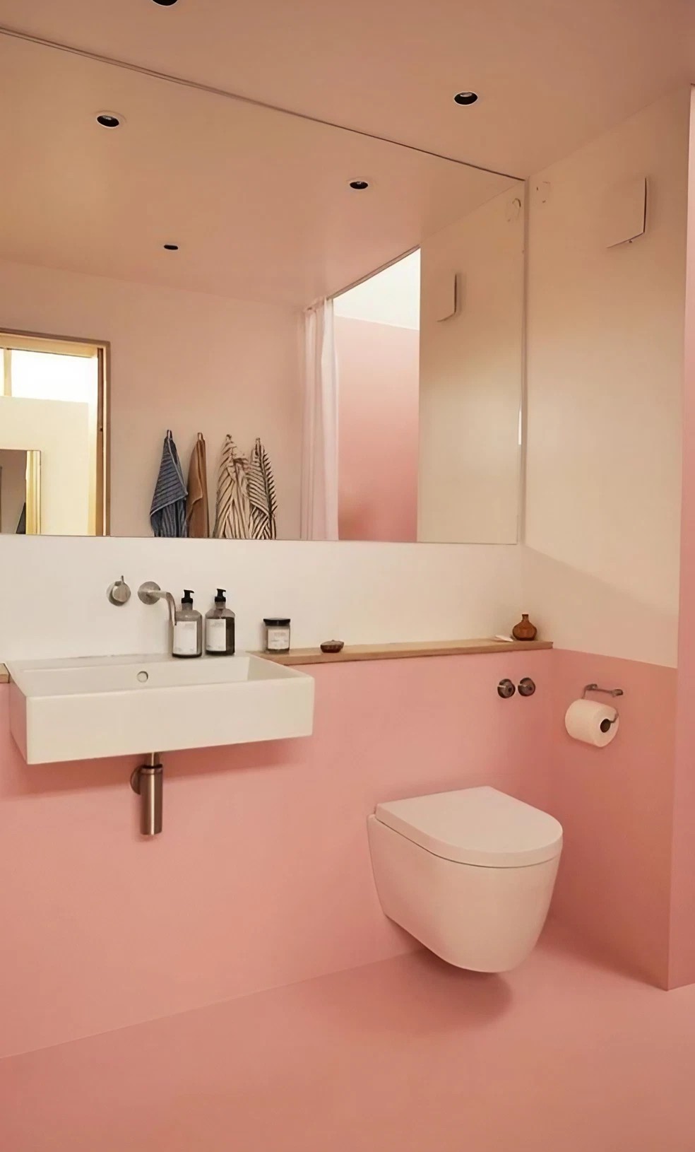 salle de bain rose