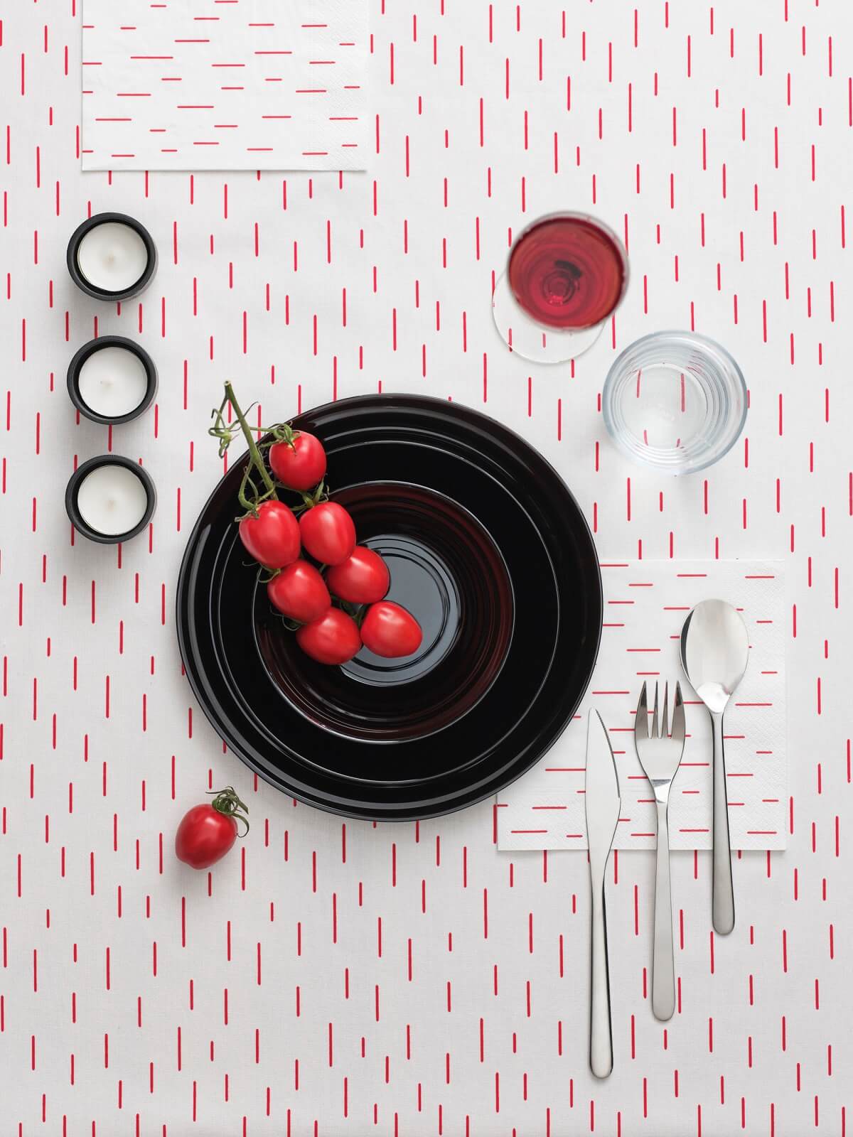 vaisselle noire IKEA vaisselle noire IKEA