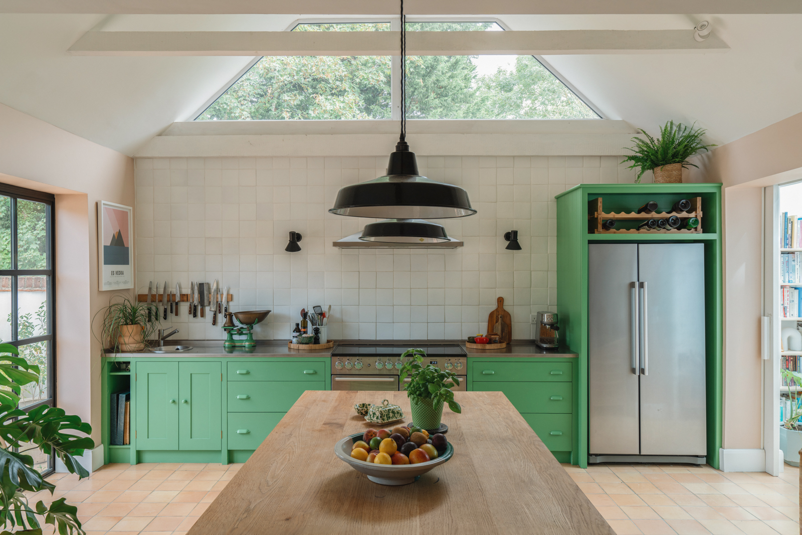 cuisine verte avec poutres décoration rustique chic