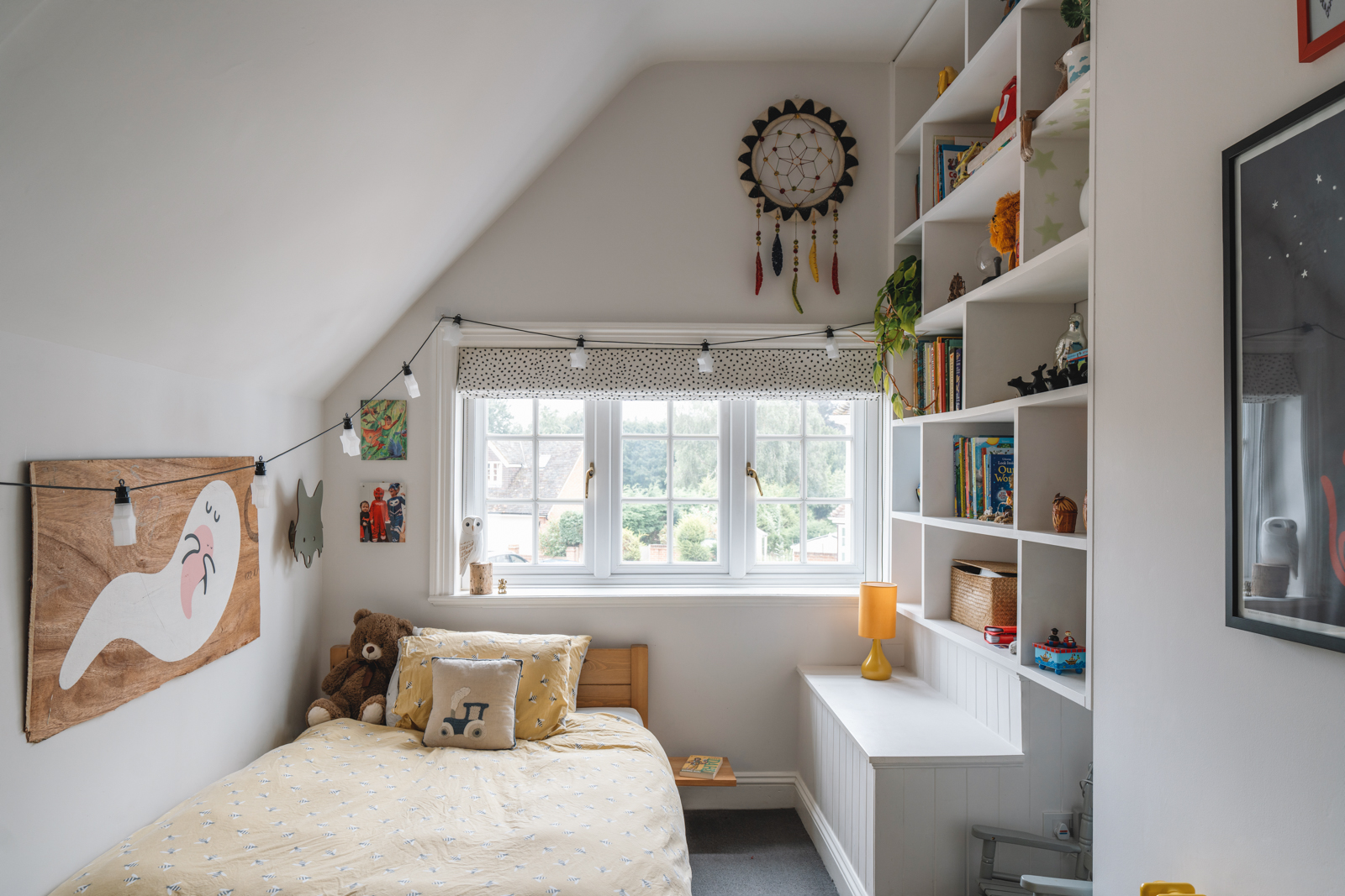 chambre enfant mansardée jolie maison de campagne anglaise