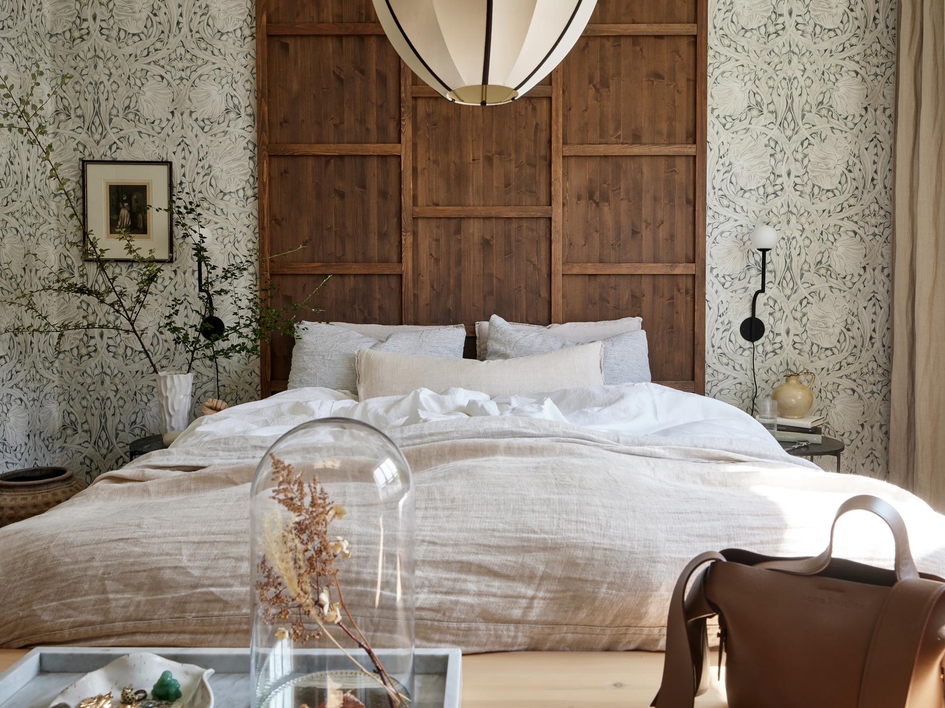 chambre décoration scandinave papier-peint William Morris Pure Pimpernel Black Ink