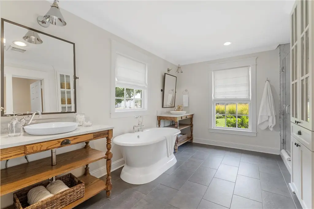 salle de bain rustique chic