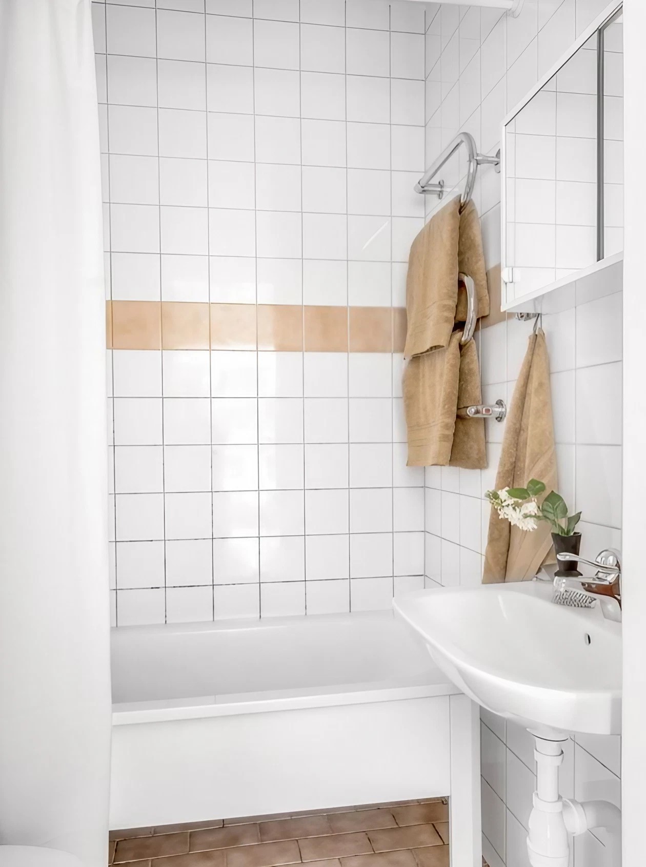 salle de bain grand studio 40m2 décoration blanche