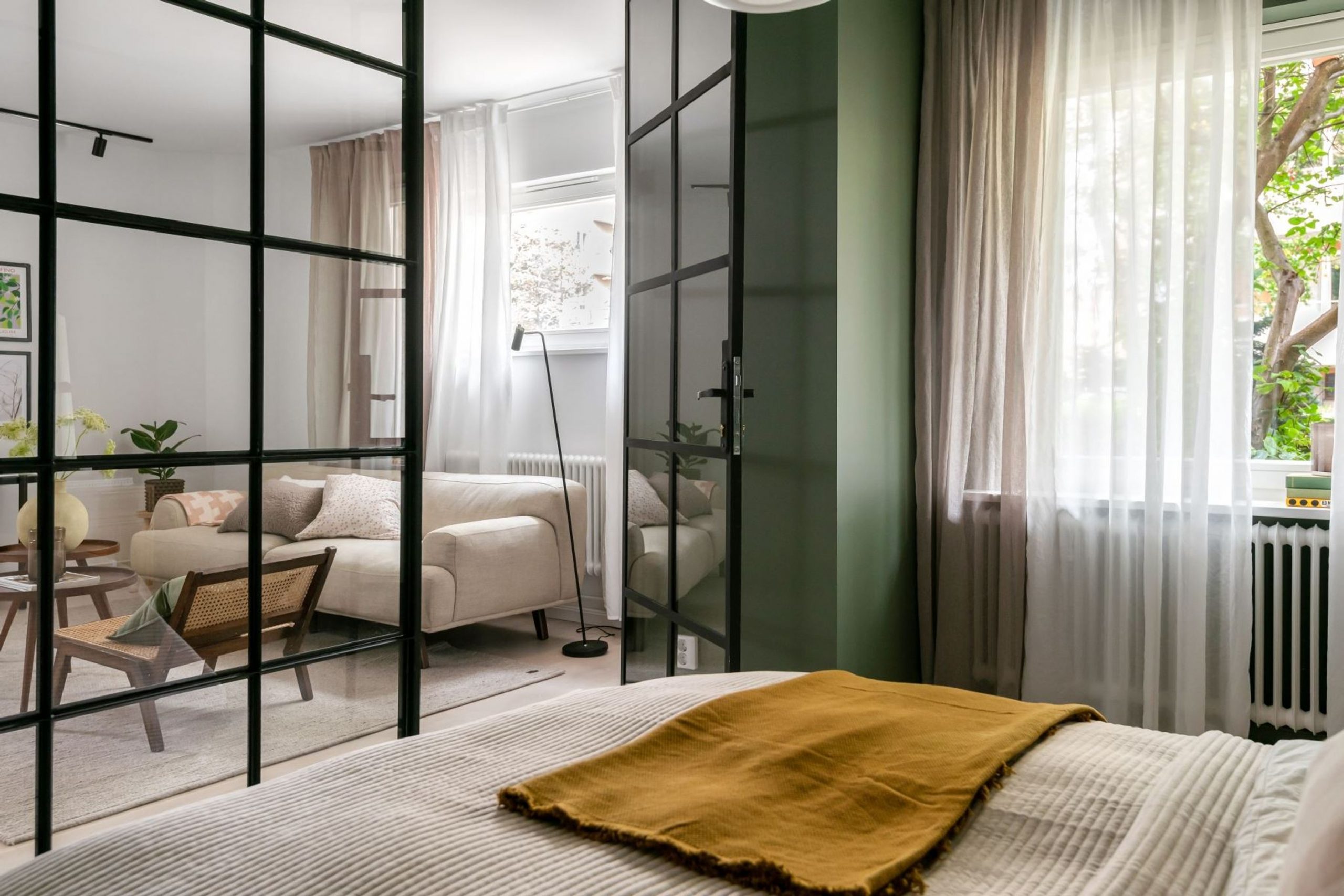 chambre avec verrière décoration verte