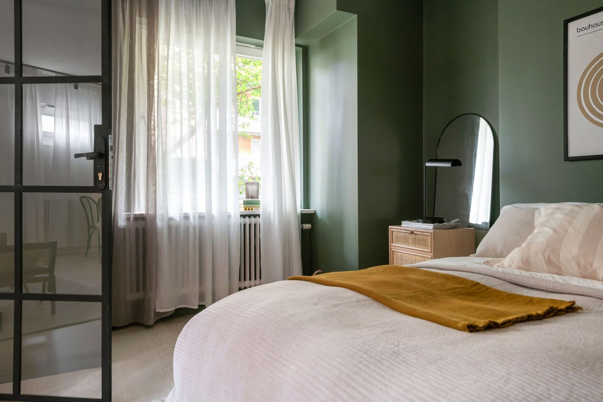 chambre avec verrière décoration verte