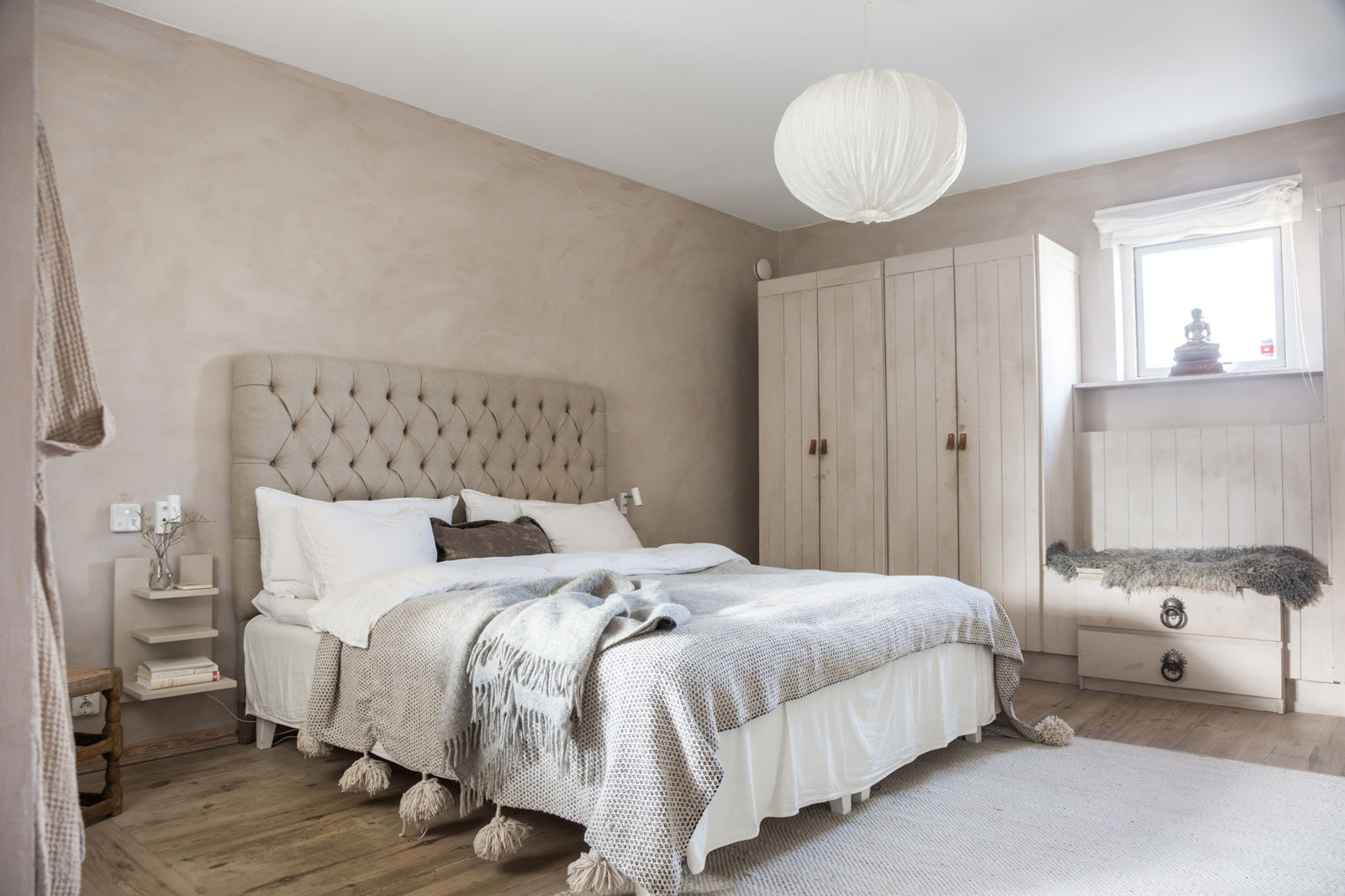 chambre murs enduits décoration scandinave