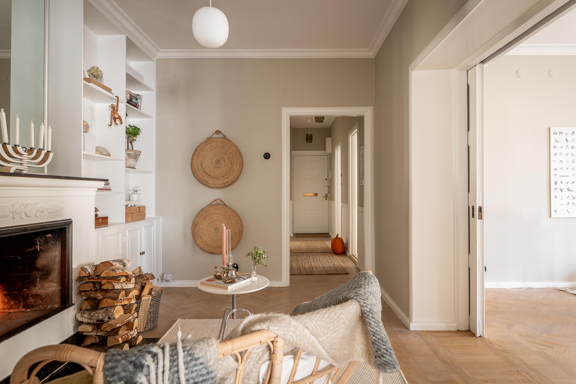 salon avec cheminée décoration scandinave