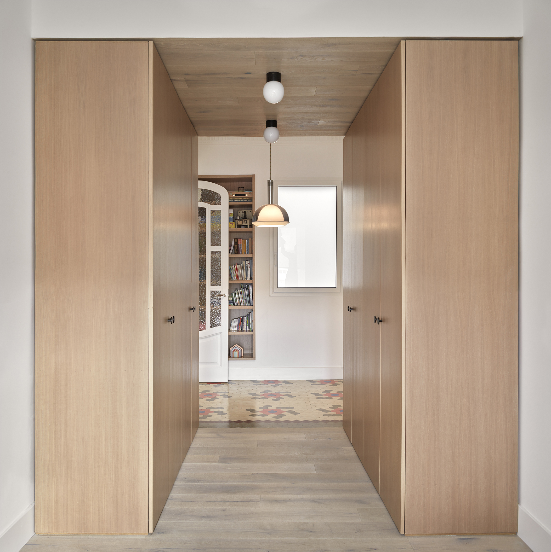 dressing bois clair appartement rénové dressing bois clair appartement rénové