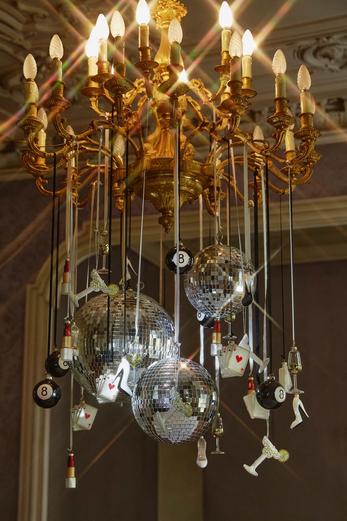 chandelier avec boules chandelier avec boules