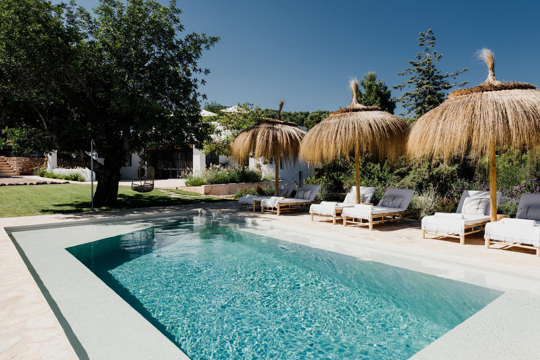 piscine maison blanche à Ibiza Can Maya piscine maison blanche à Ibiza Can Maya