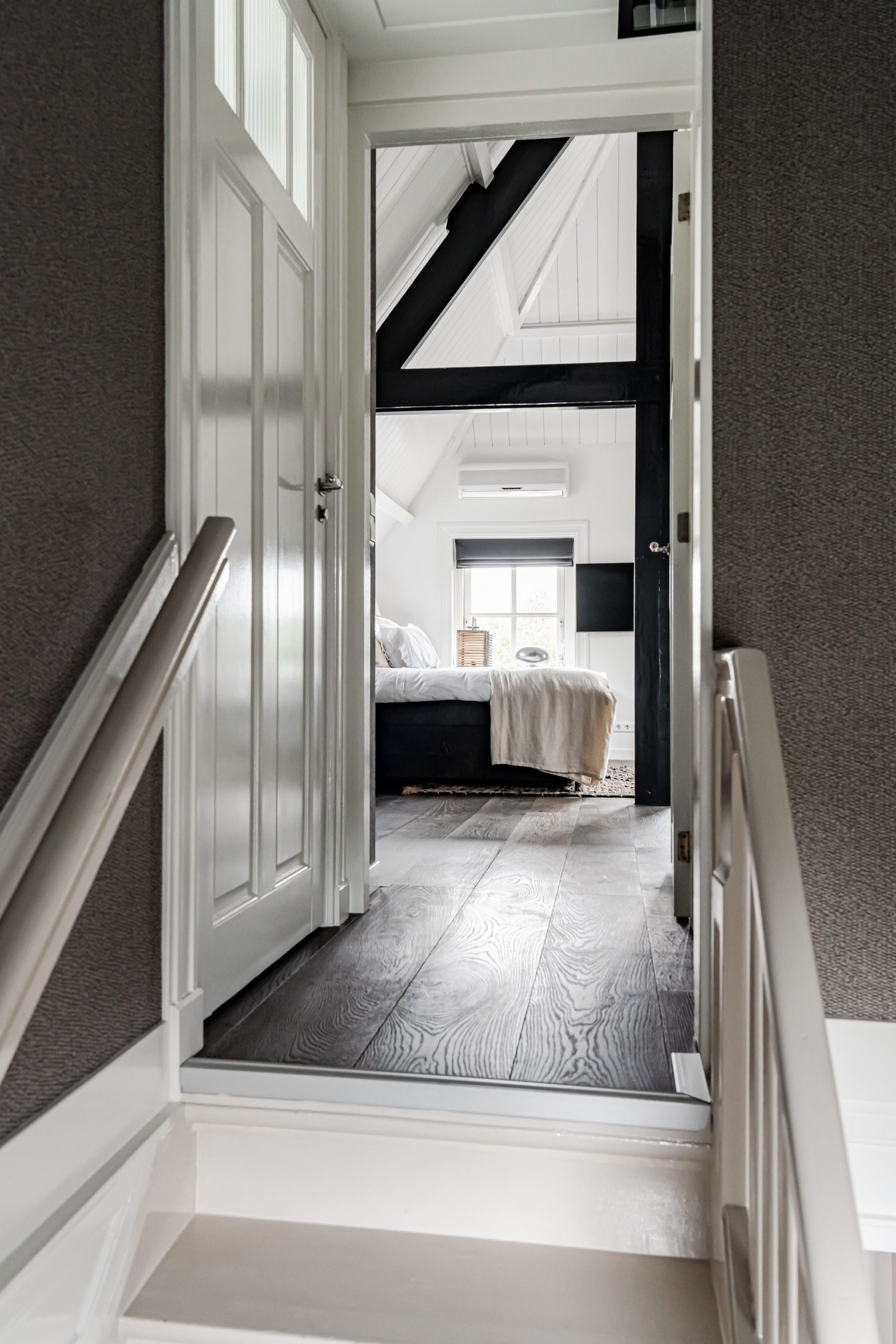 accès chambre mansardée accès chambre mansardée