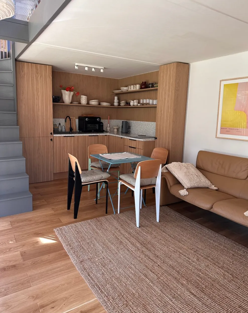 salon et cuisine mini maison 35m2 en bois