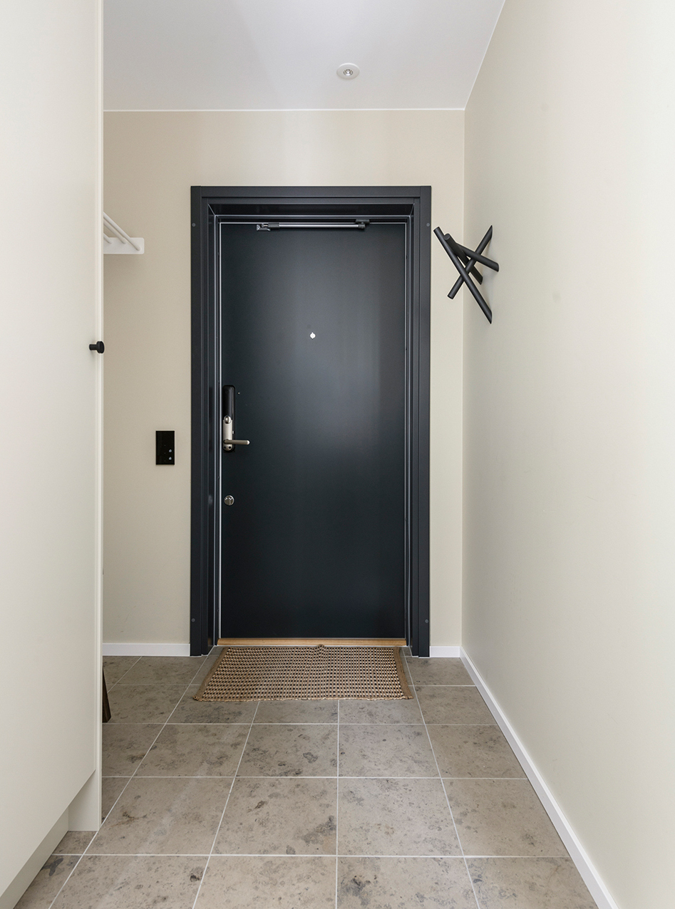 entrée minimaliste avec porte manteau design entrée minimaliste avec porte manteau design