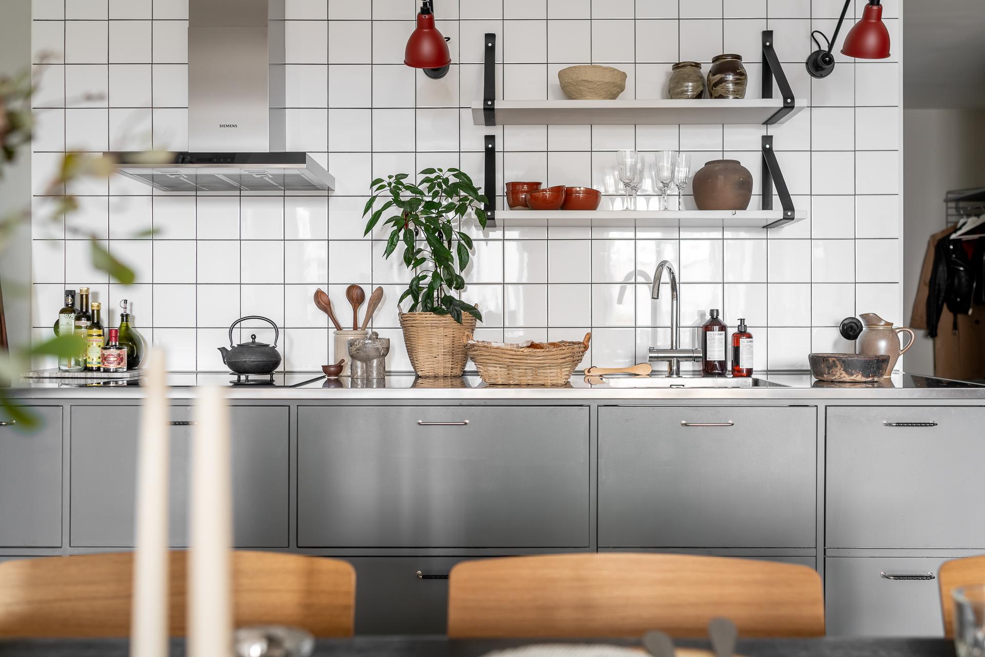 cuisine IKEA grise décoration scandinave cuisine IKEA grise décoration scandinave