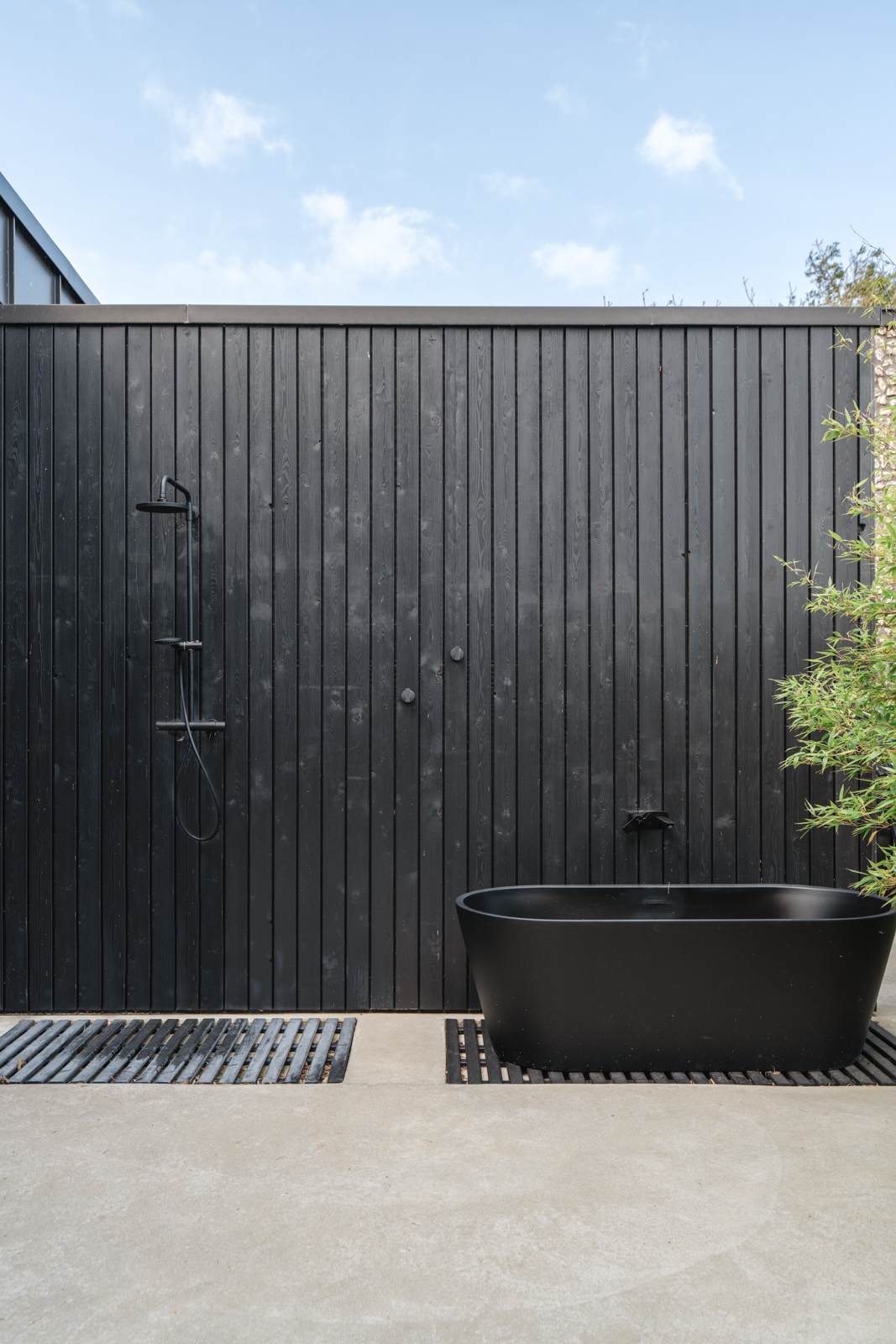 salle de bain design extérieure