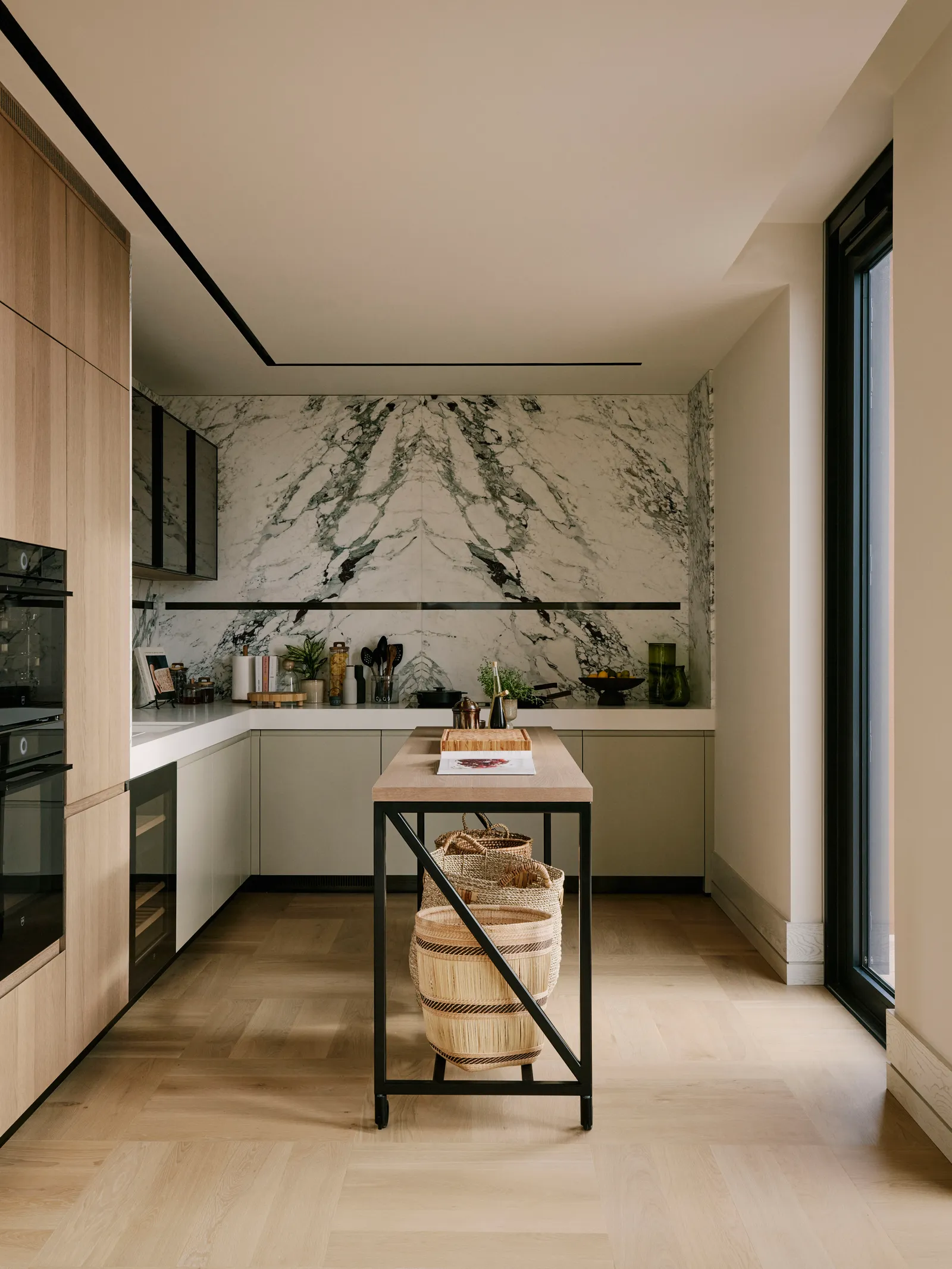 cuisine bois et marbre décoration contemporaine