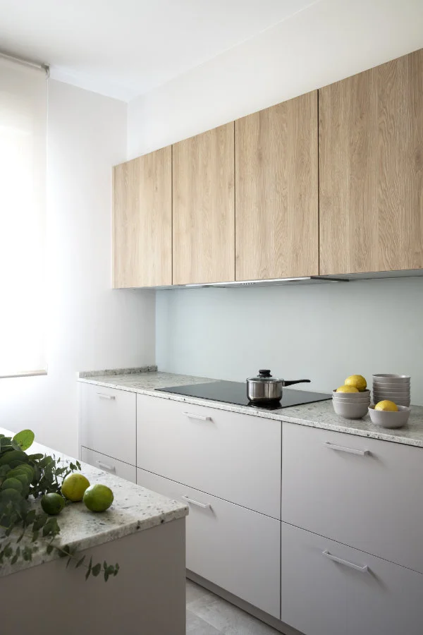 cuisine blanche et bois décoration contemporaine