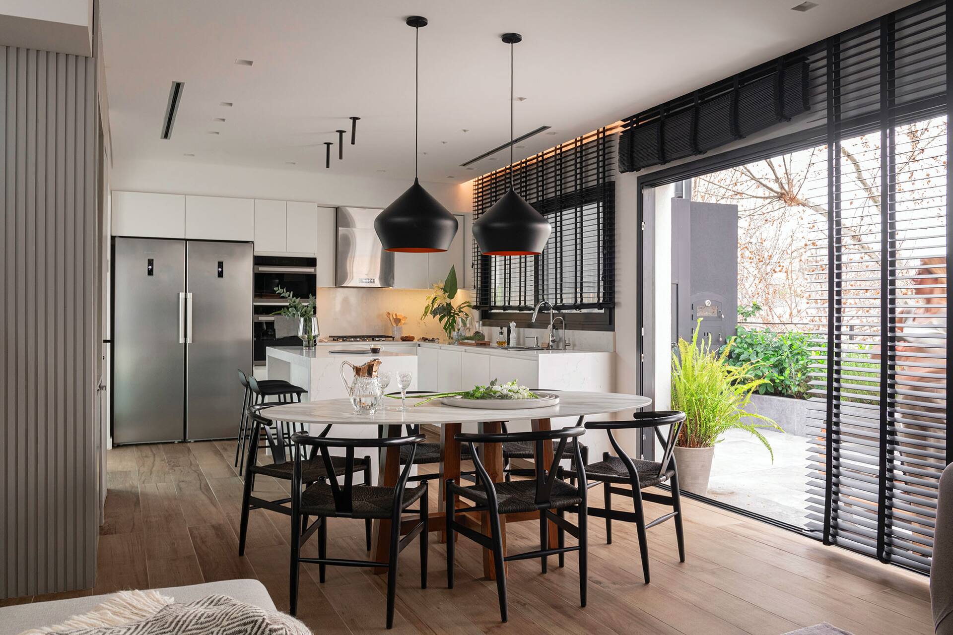 salle à manger appartement avec terrasse