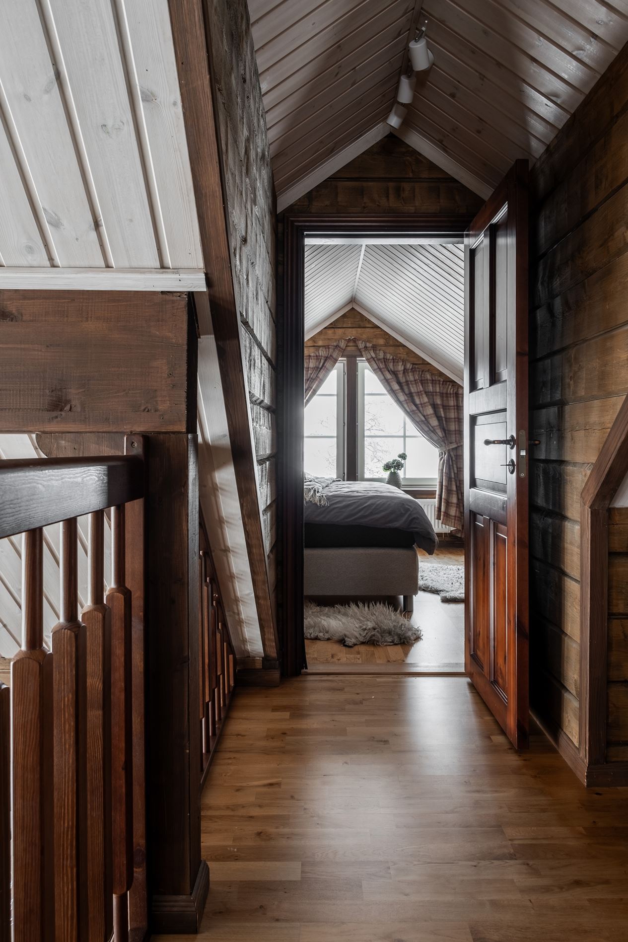chambre maison à la montagne décoration chalet
