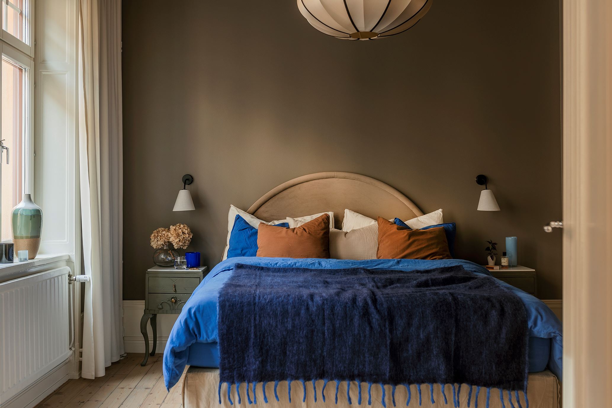 chambre murs gris