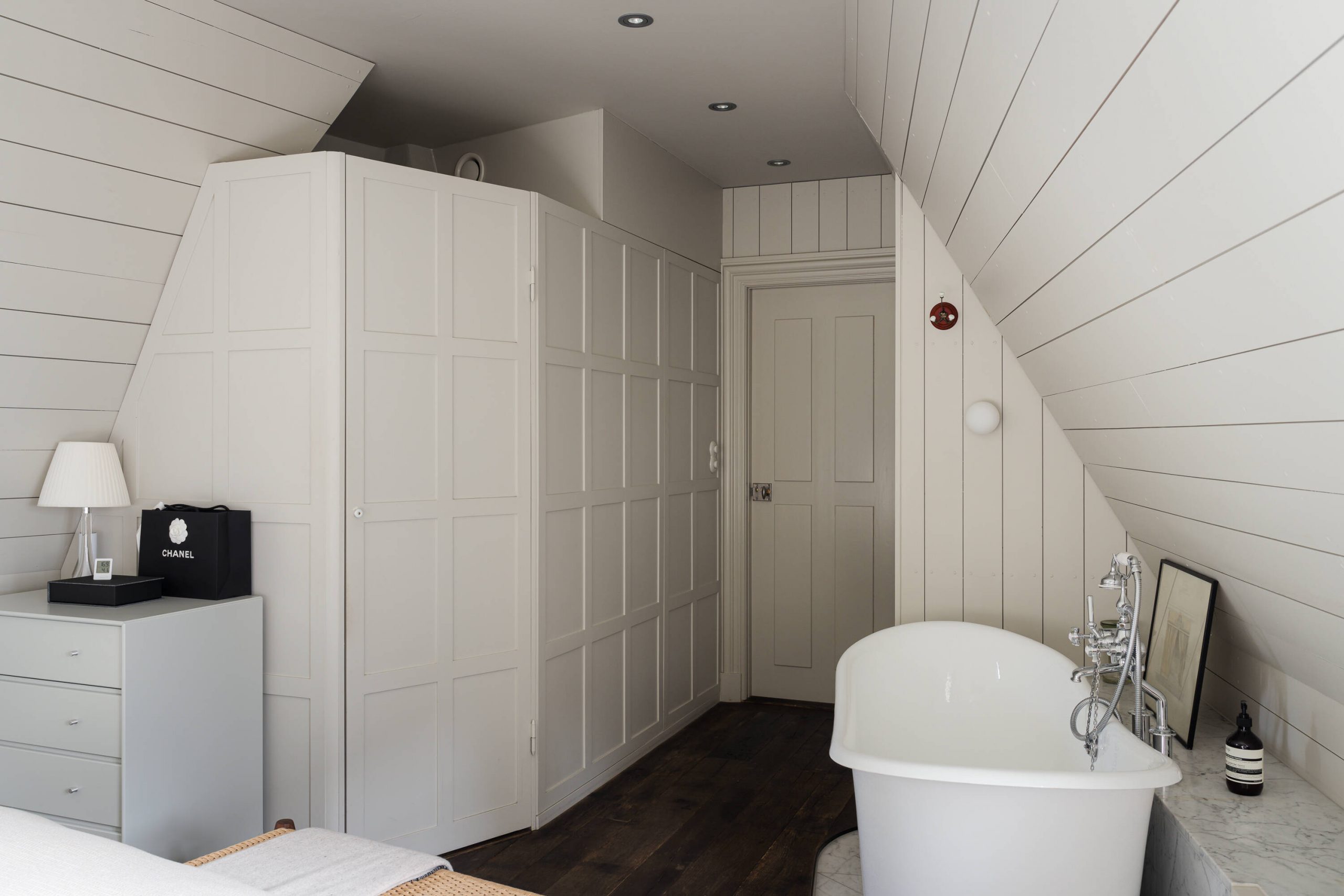 chambre avec baignoire