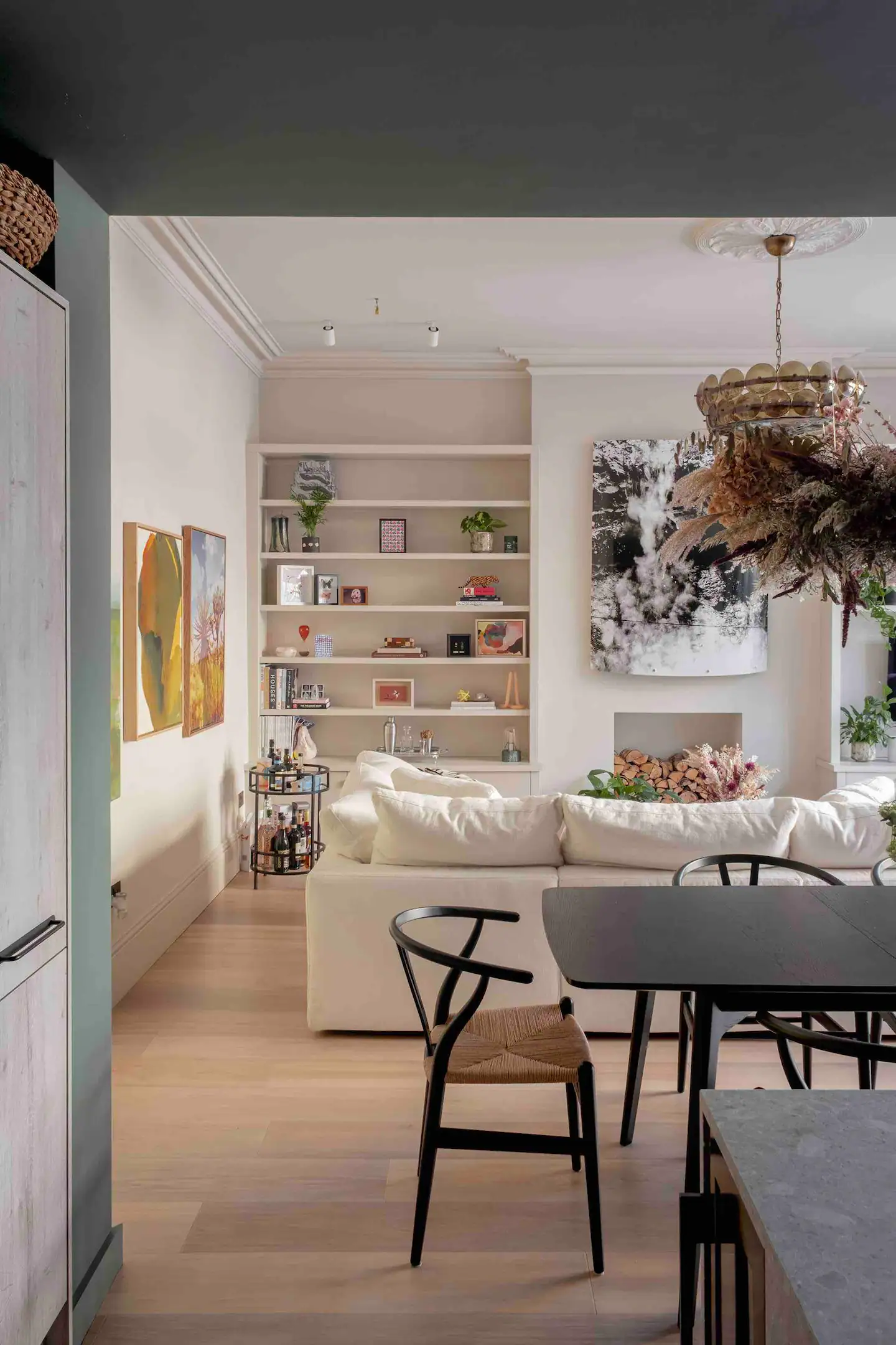 salon décoration moderne appartement avec jardin