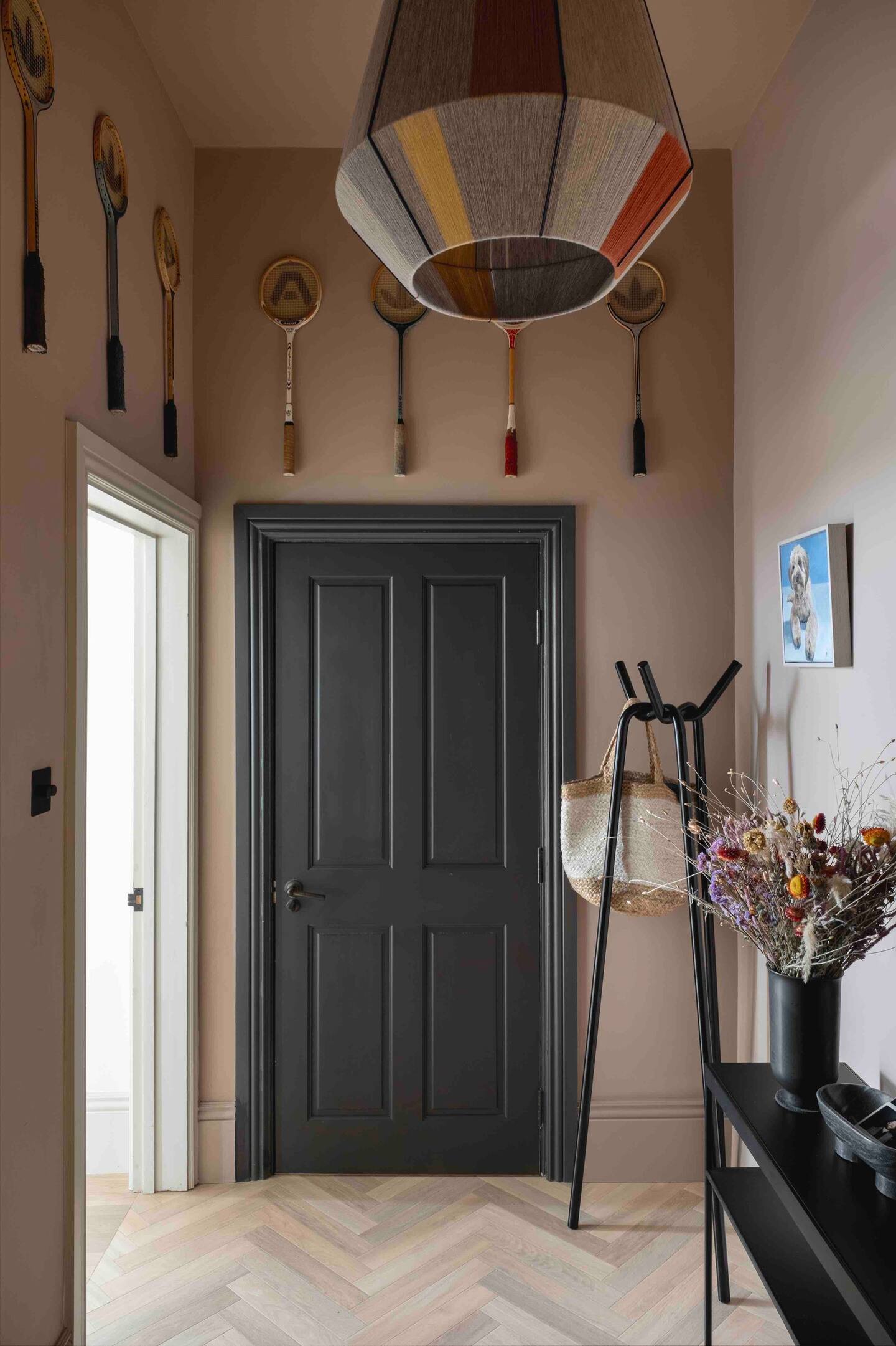 entrée décoration moderne appartement avec jardin