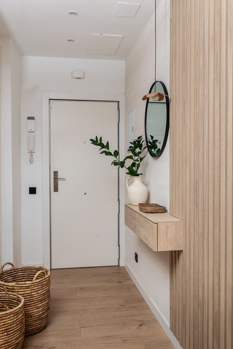entrée décoration contemporaine et naturelle bois et blanc entrée décoration contemporaine et naturelle bois et blanc