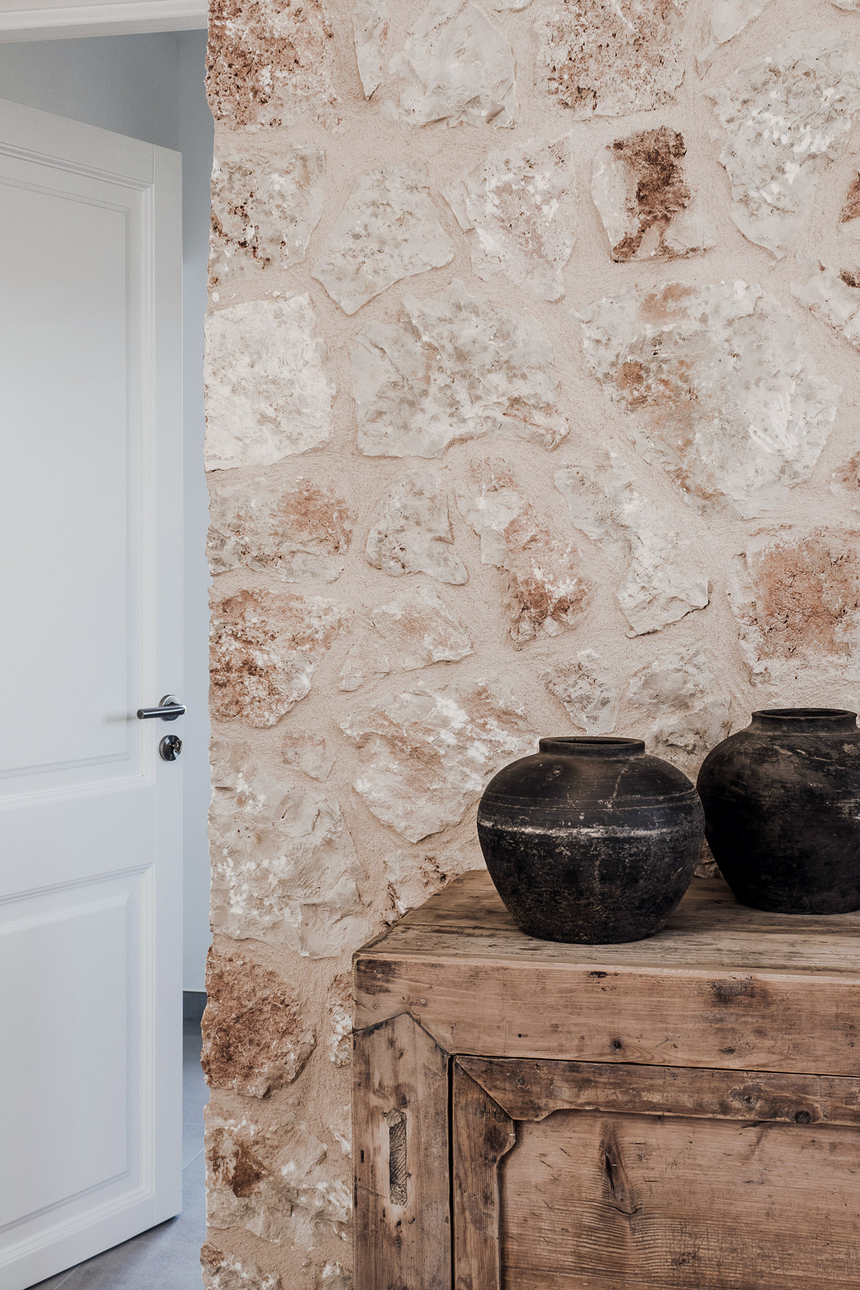 entrée salon décoration contemporaine maison en pierres