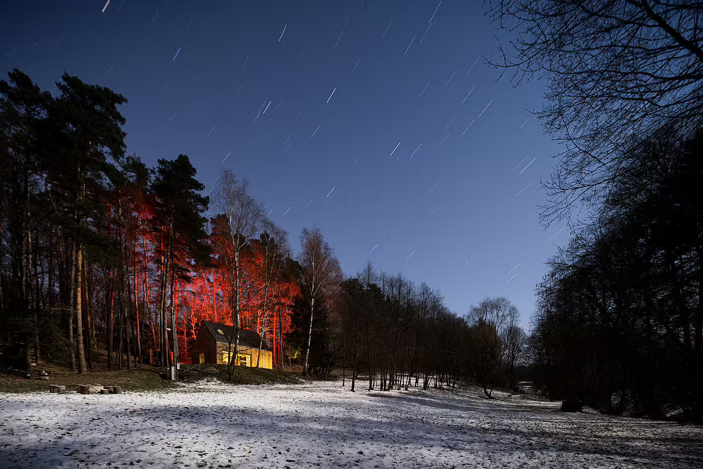 maison dans la forêt vue nuit maison dans la forêt vue nuit