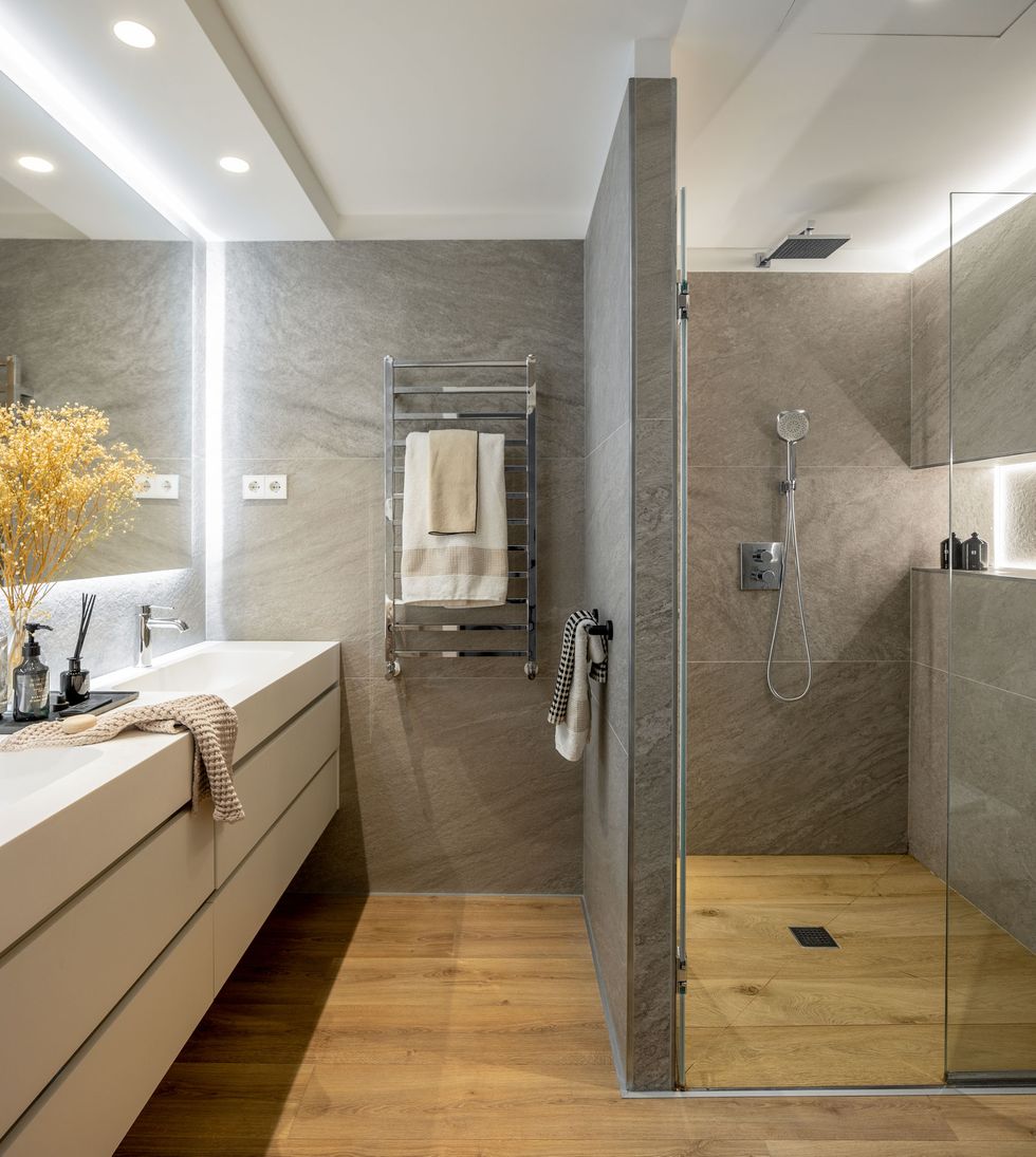 salle de bain avec parquet décoration contemporaine salle de bain avec parquet décoration contemporaine