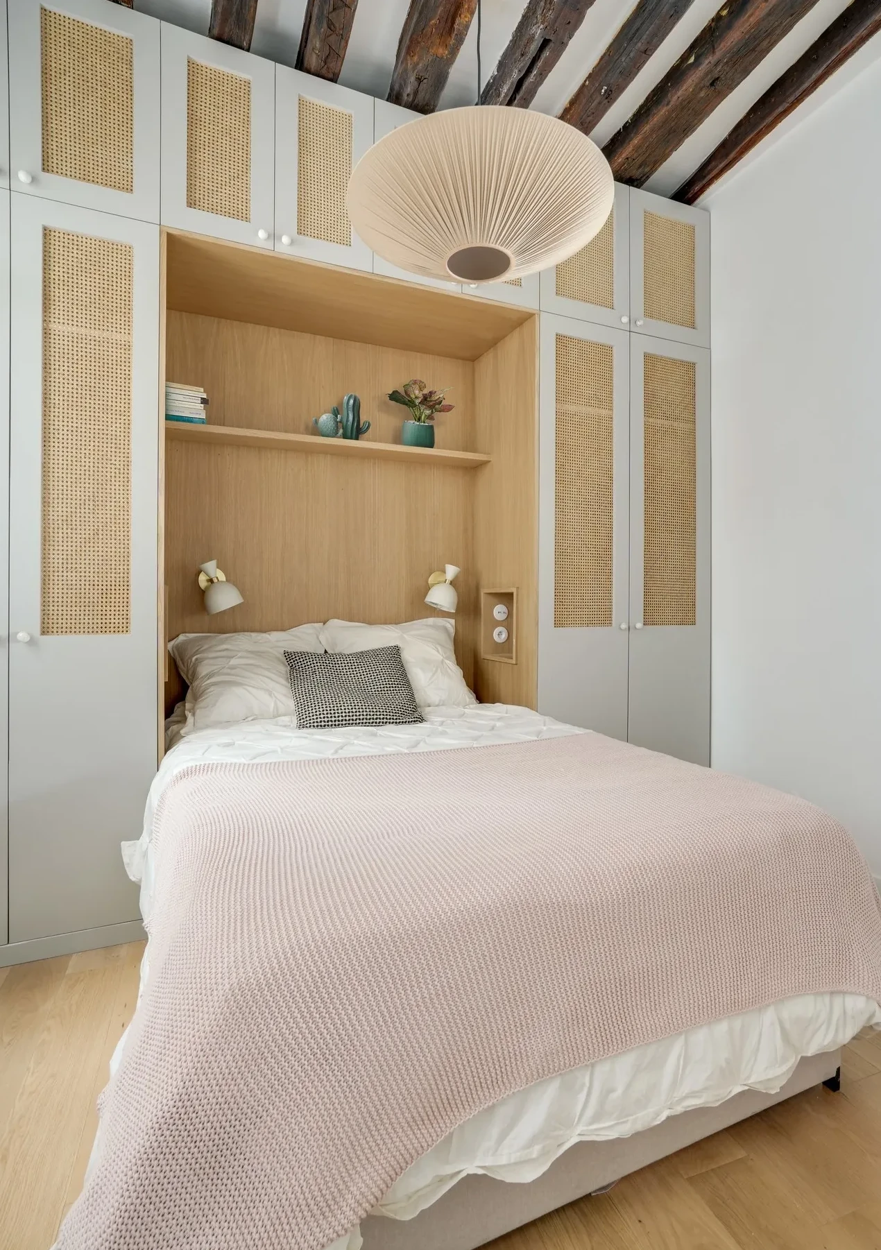chambre avec meuble pont cannage appartement 35m2 Paris
