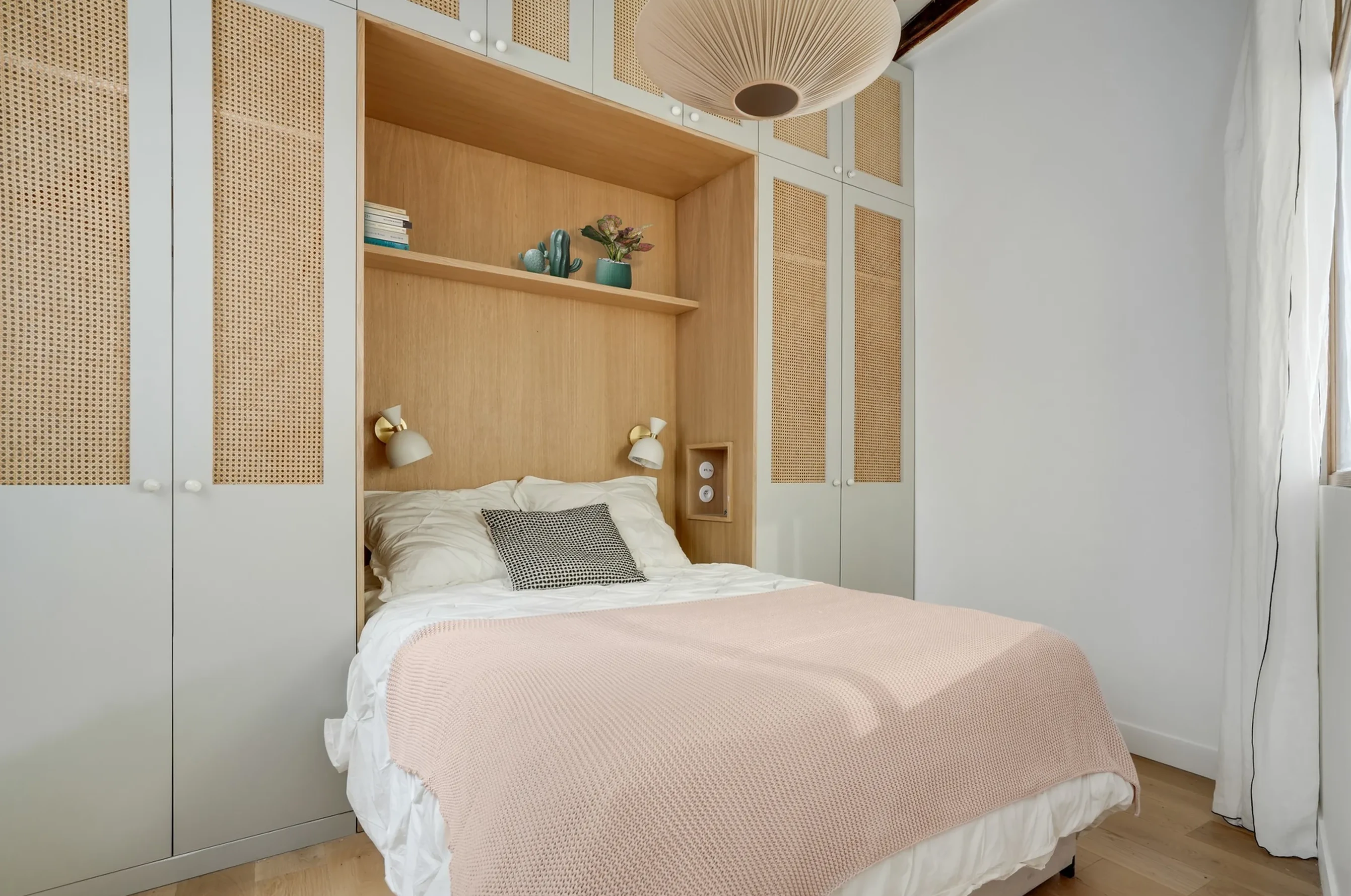 chambre avec meuble pont cannage appartement 35m2 Paris