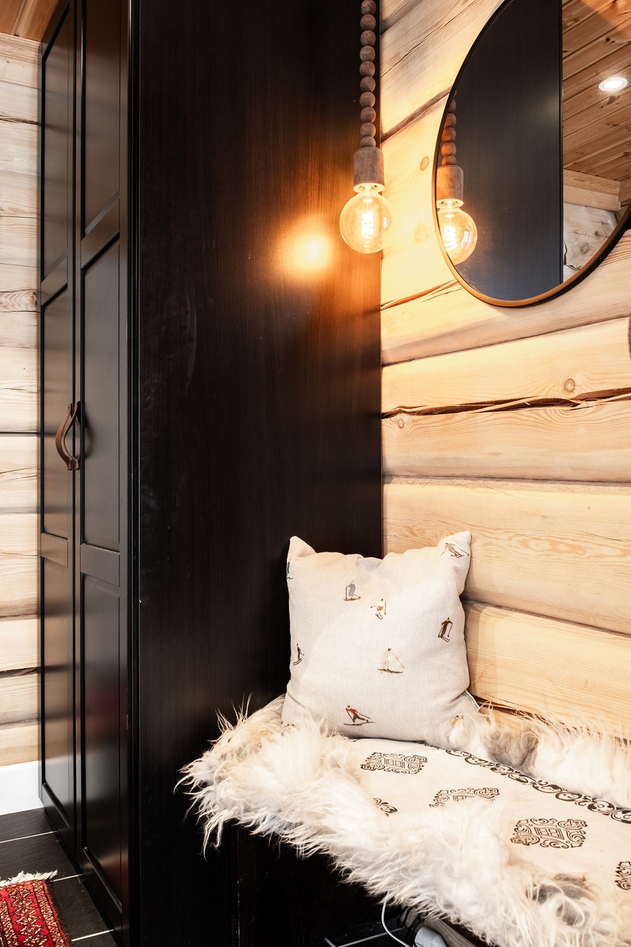 entrée appartement mur bois décoration chalet design entrée appartement mur bois décoration chalet design