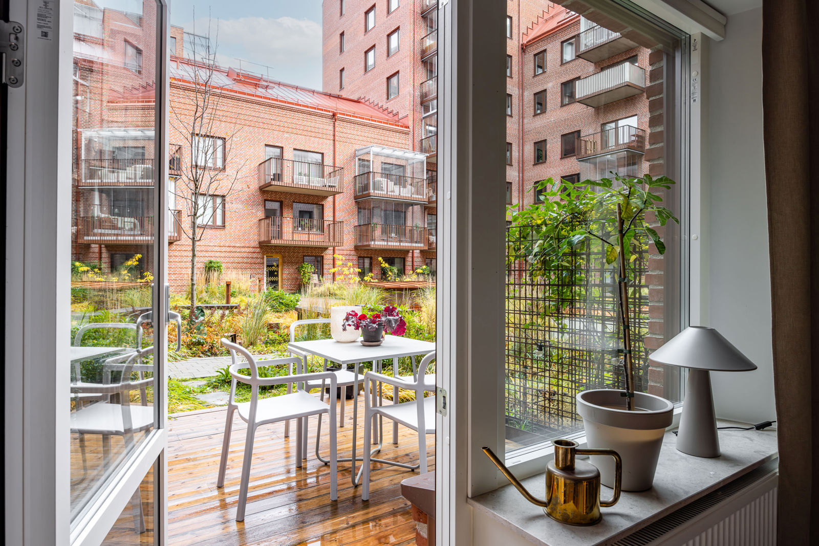 terrasse bois appartement décoration contemporaine