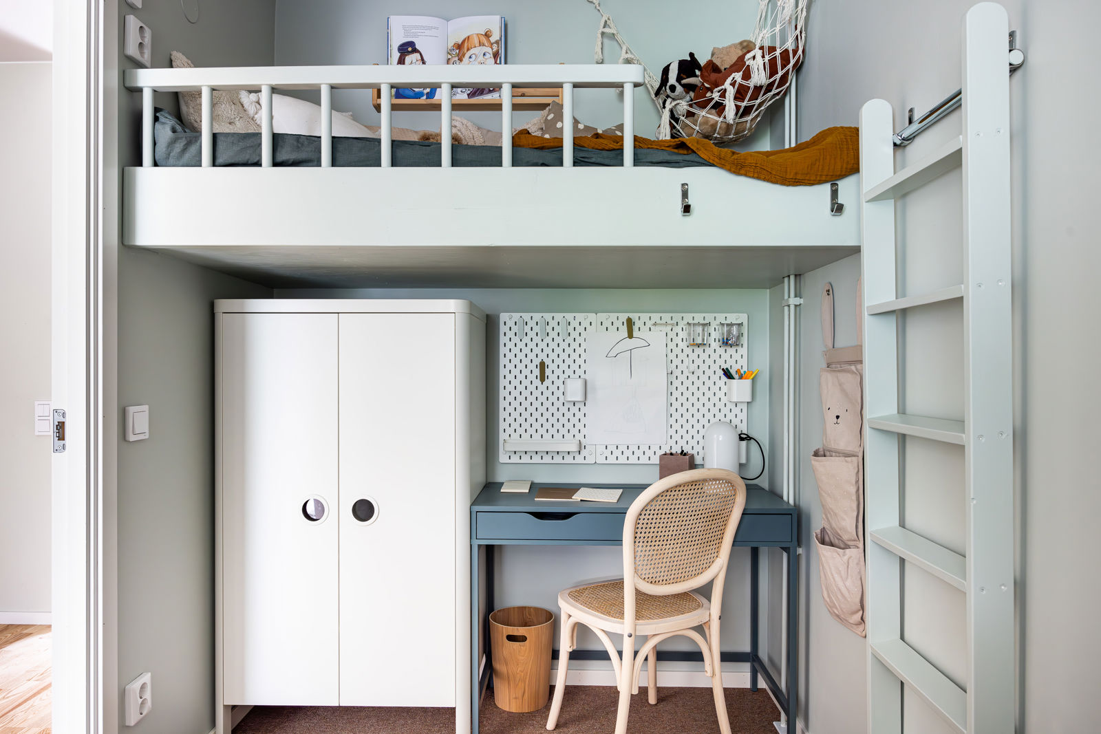 chambre d'enfant avec mezzanine
