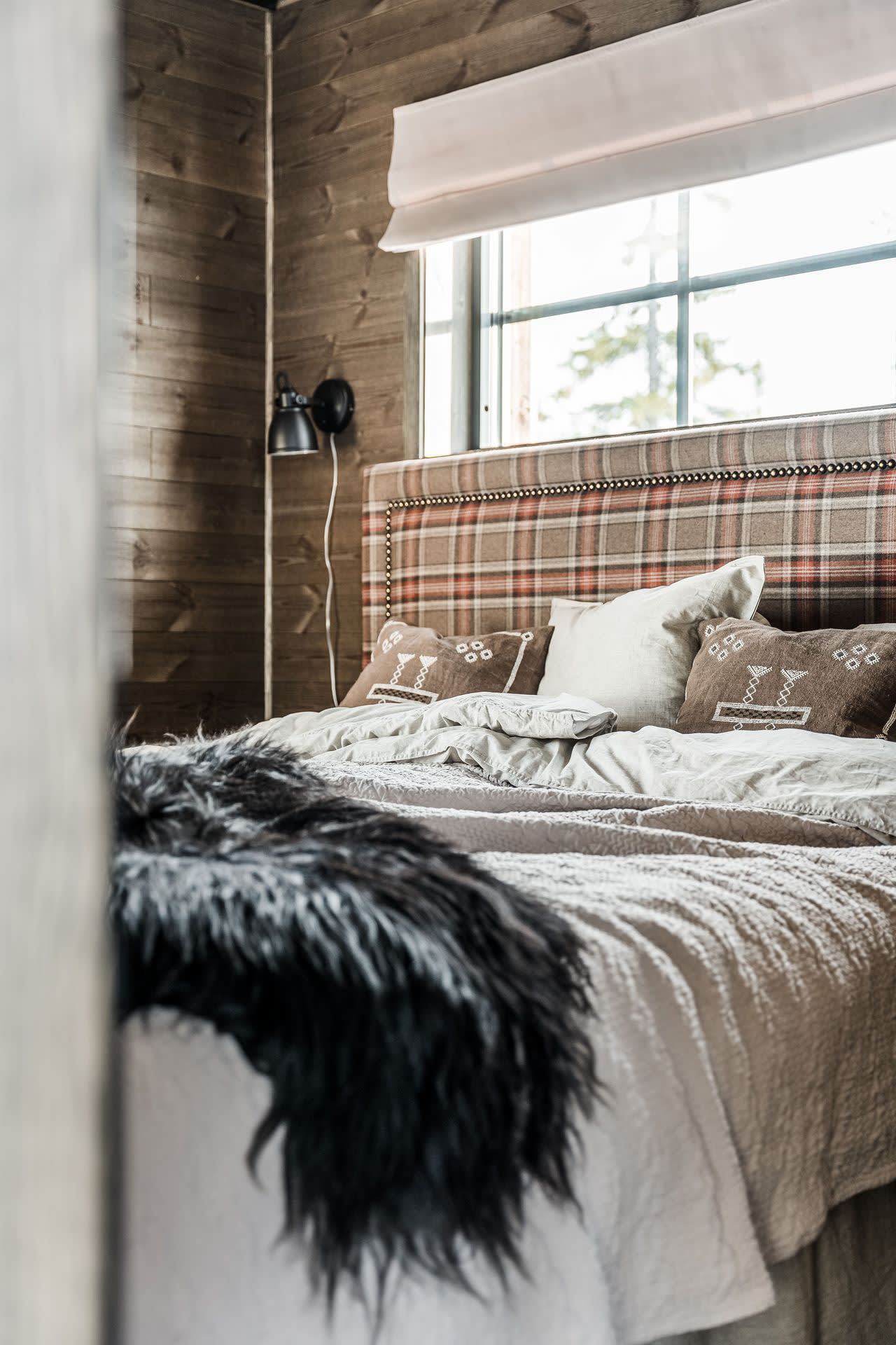 chambre chalet murs bois
