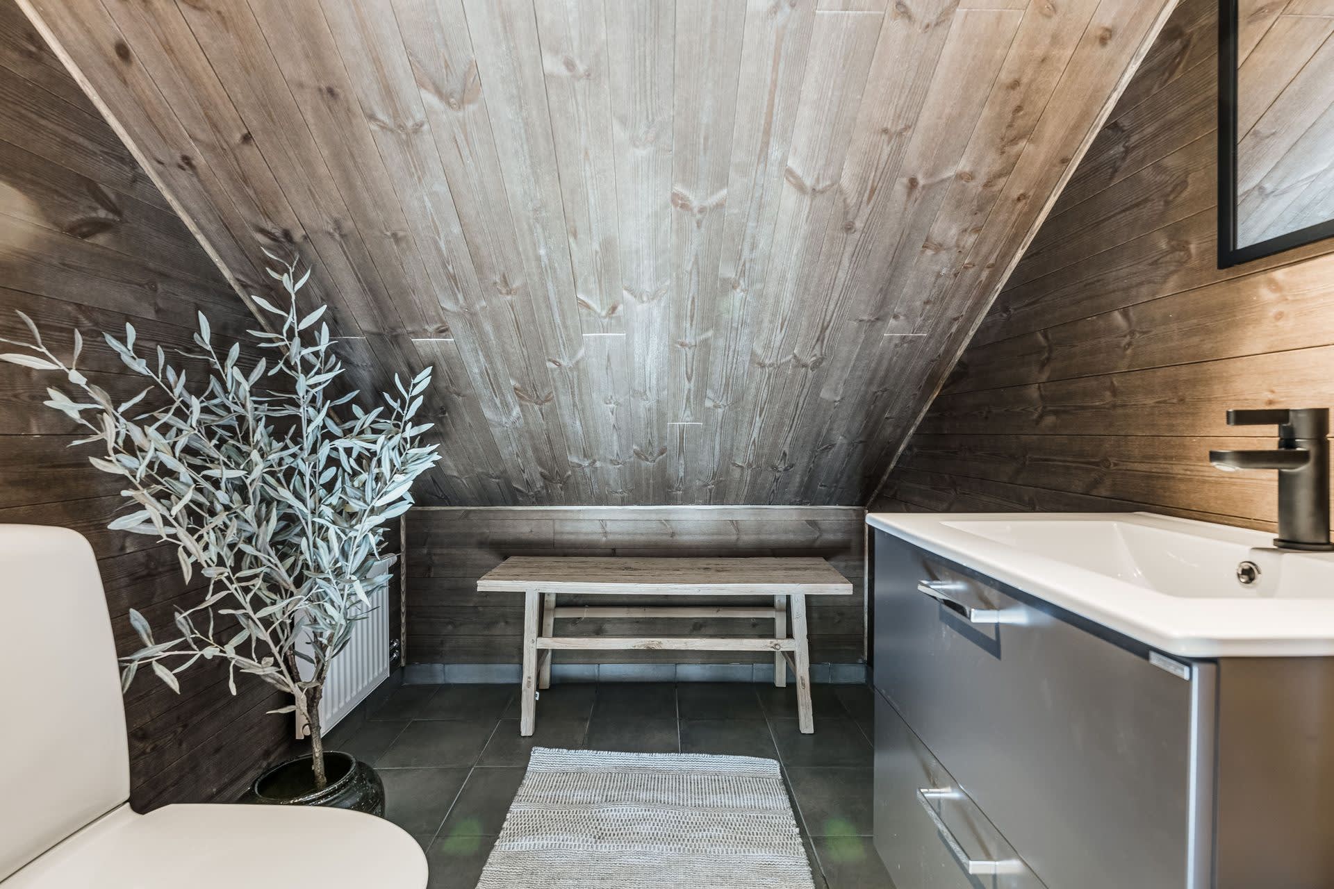 salle de bain mansardée