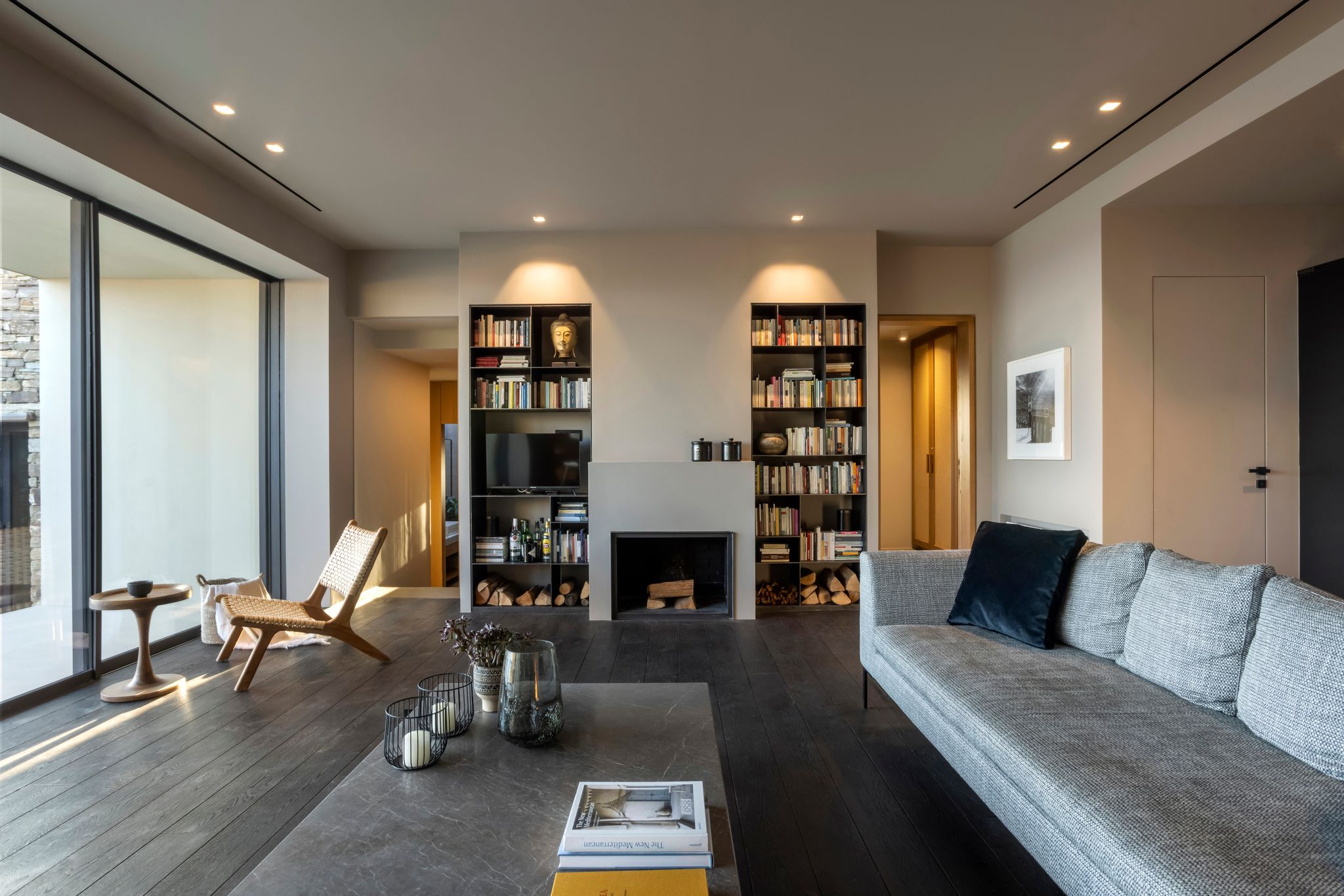 salon avec cheminée décoration contemporaine