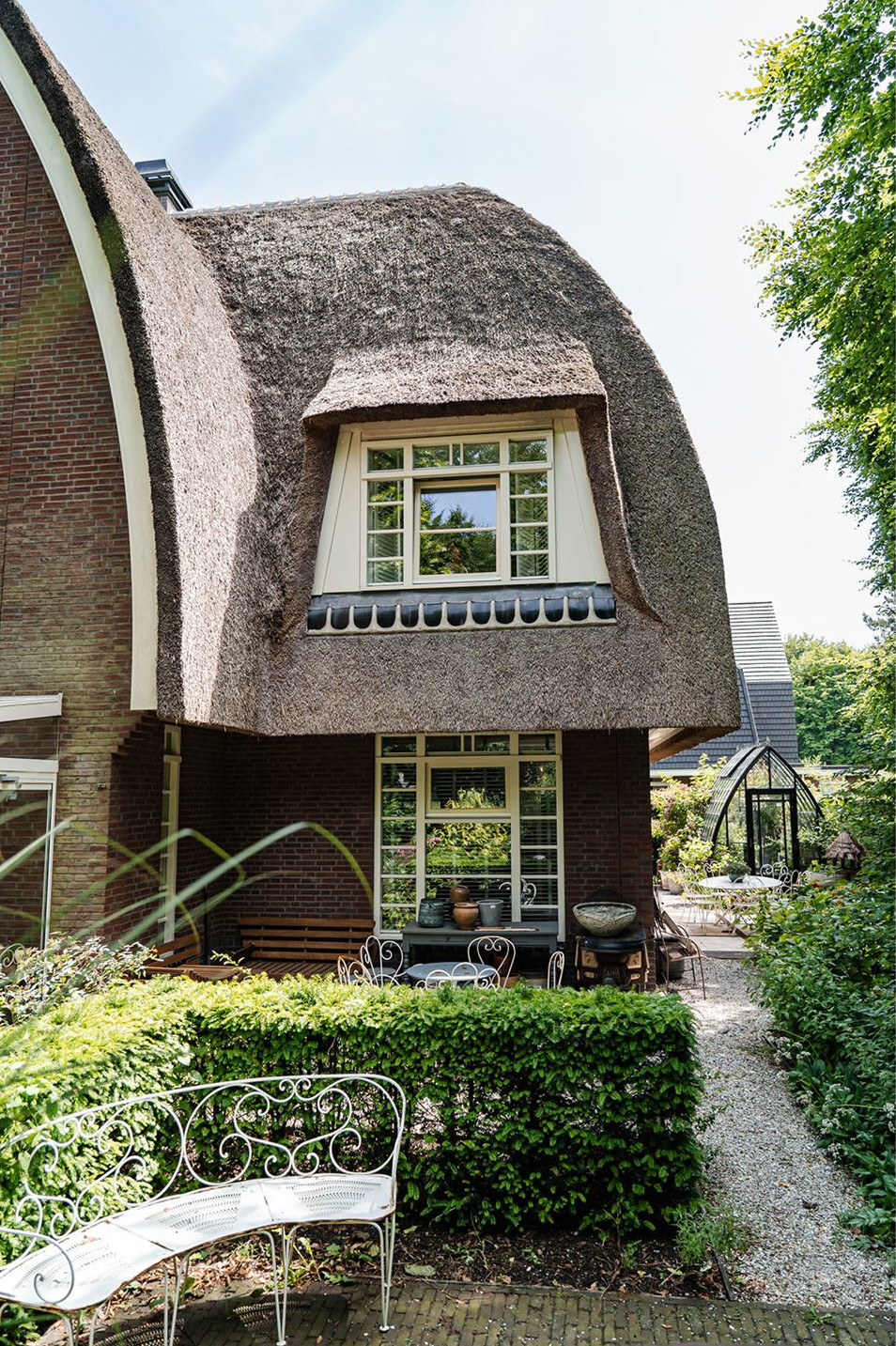 maison toit de chaume décoration au charme de l'ancien