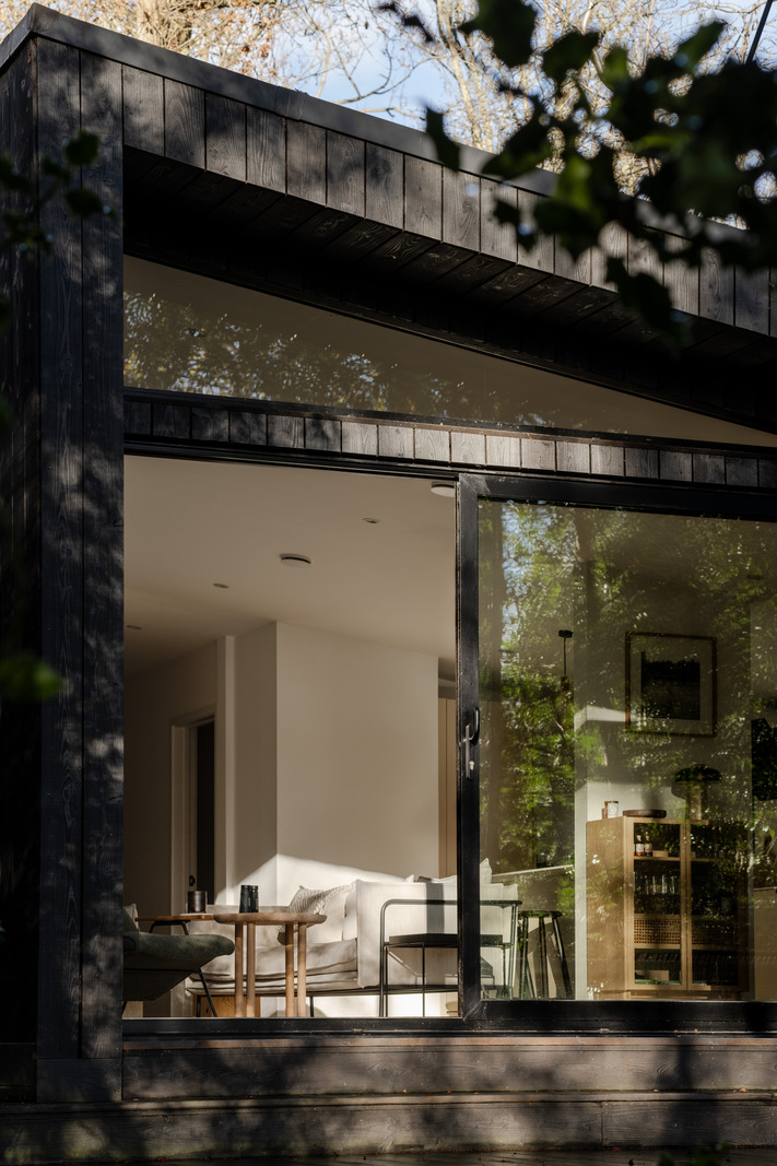 maison en bois noir 81m2
