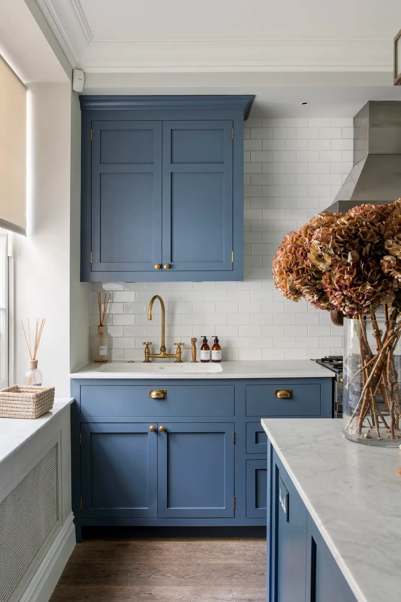 cuisine bleue shaker décoration contemporaine