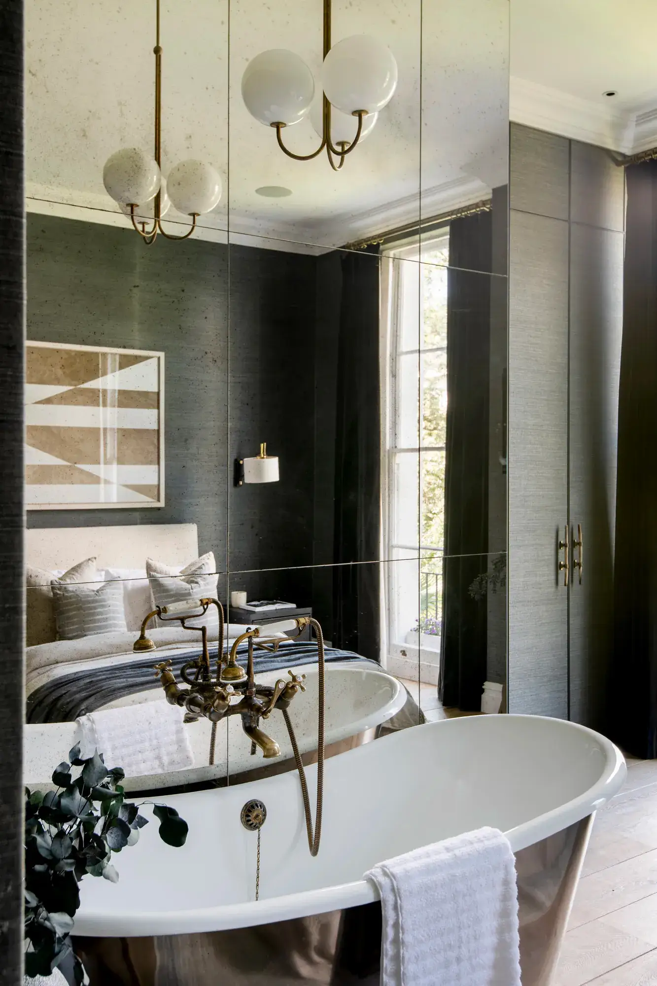 chambre décoration contemporaine avec baignoire