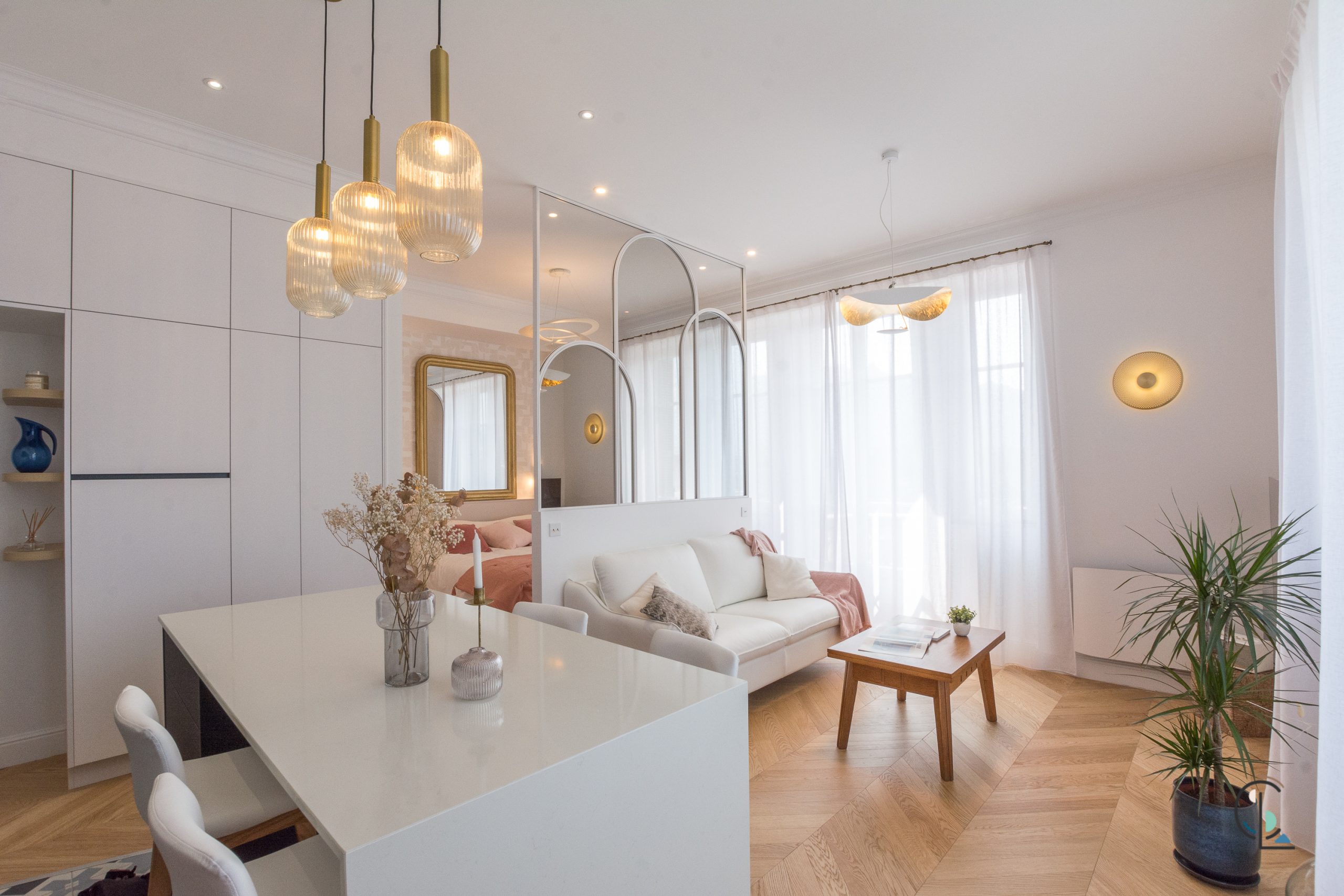 salon et cuisine ouverte studio 42m2 transformé en deux-pièces salon et cuisine ouverte studio 42m2 transformé en deux-pièces