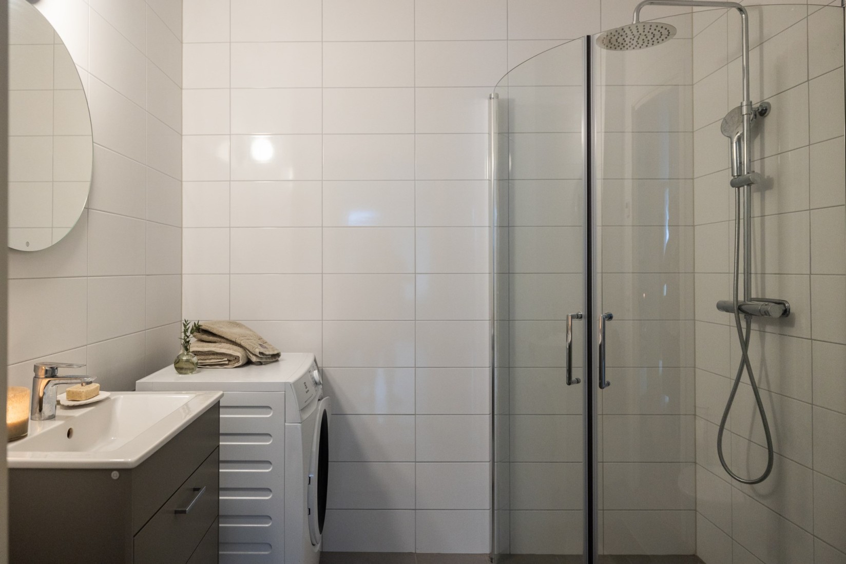 salle d'eau blanche