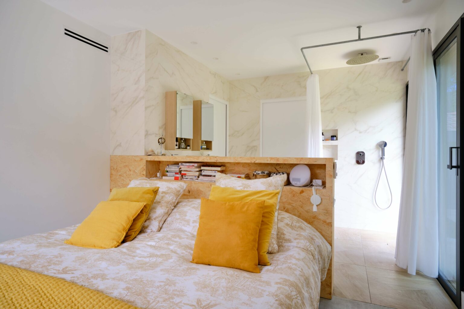 chambre tête de lit OSB