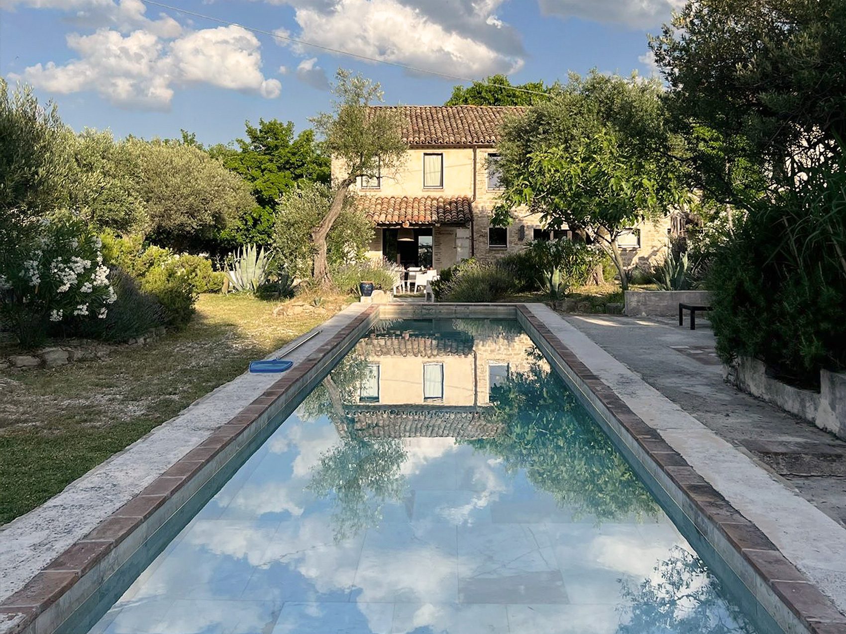 maison en pierres avec piscine Villa Mundi maison en pierres avec piscine Villa Mundi