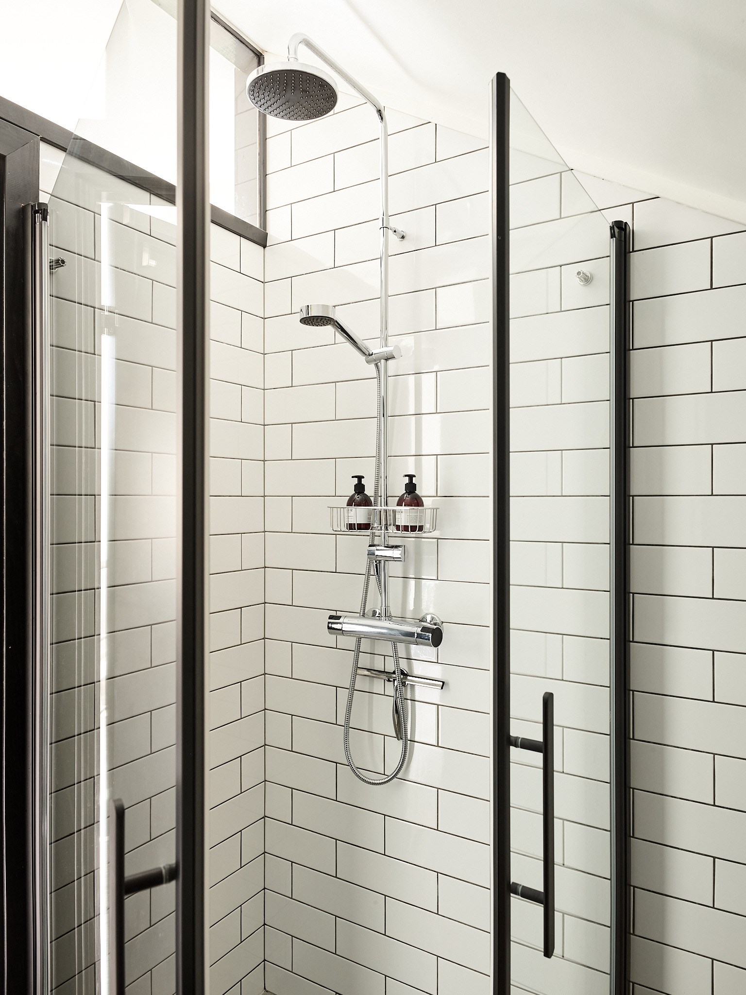 salle de bain noire et blanche salle de bain noire et blanche